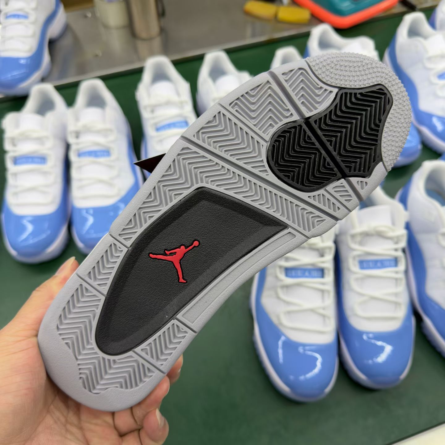 Air Jordan 4