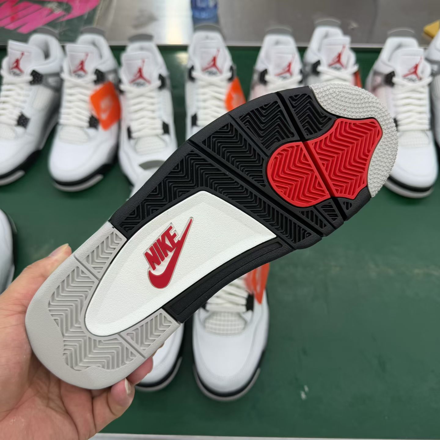 Air Jordan 4