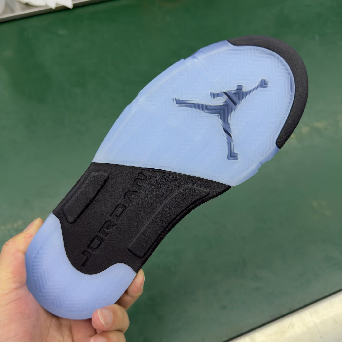 Air Jordan 4
