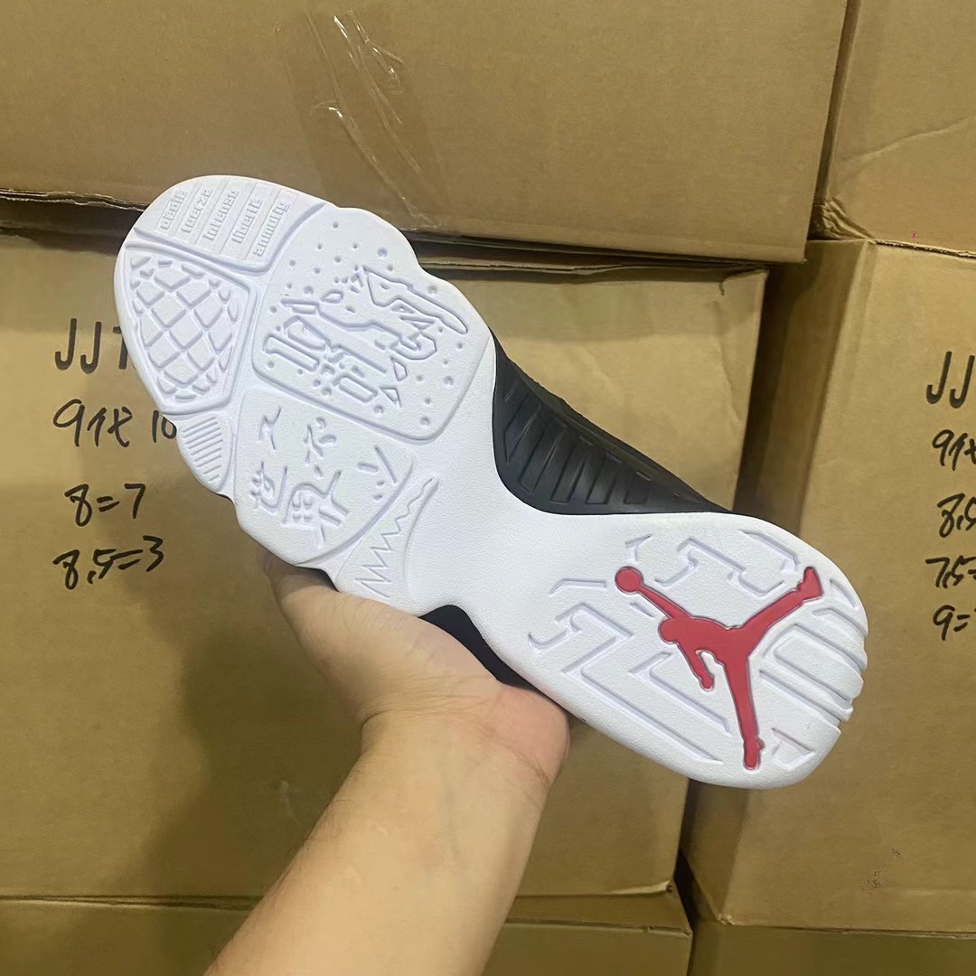 Air Jordan 4