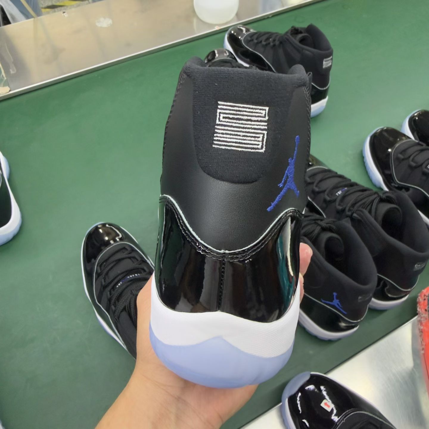 Air Jordan 4