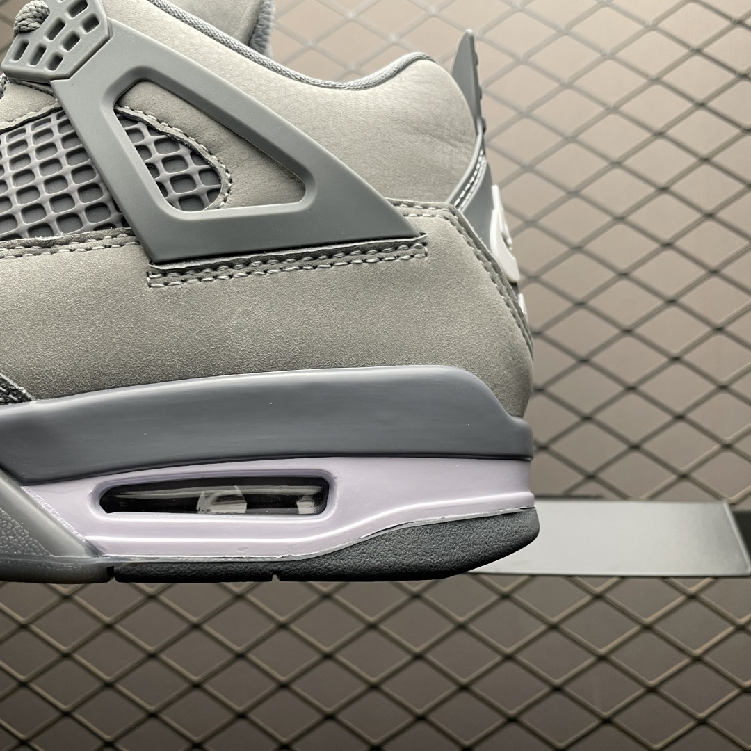 Air Jordan 4