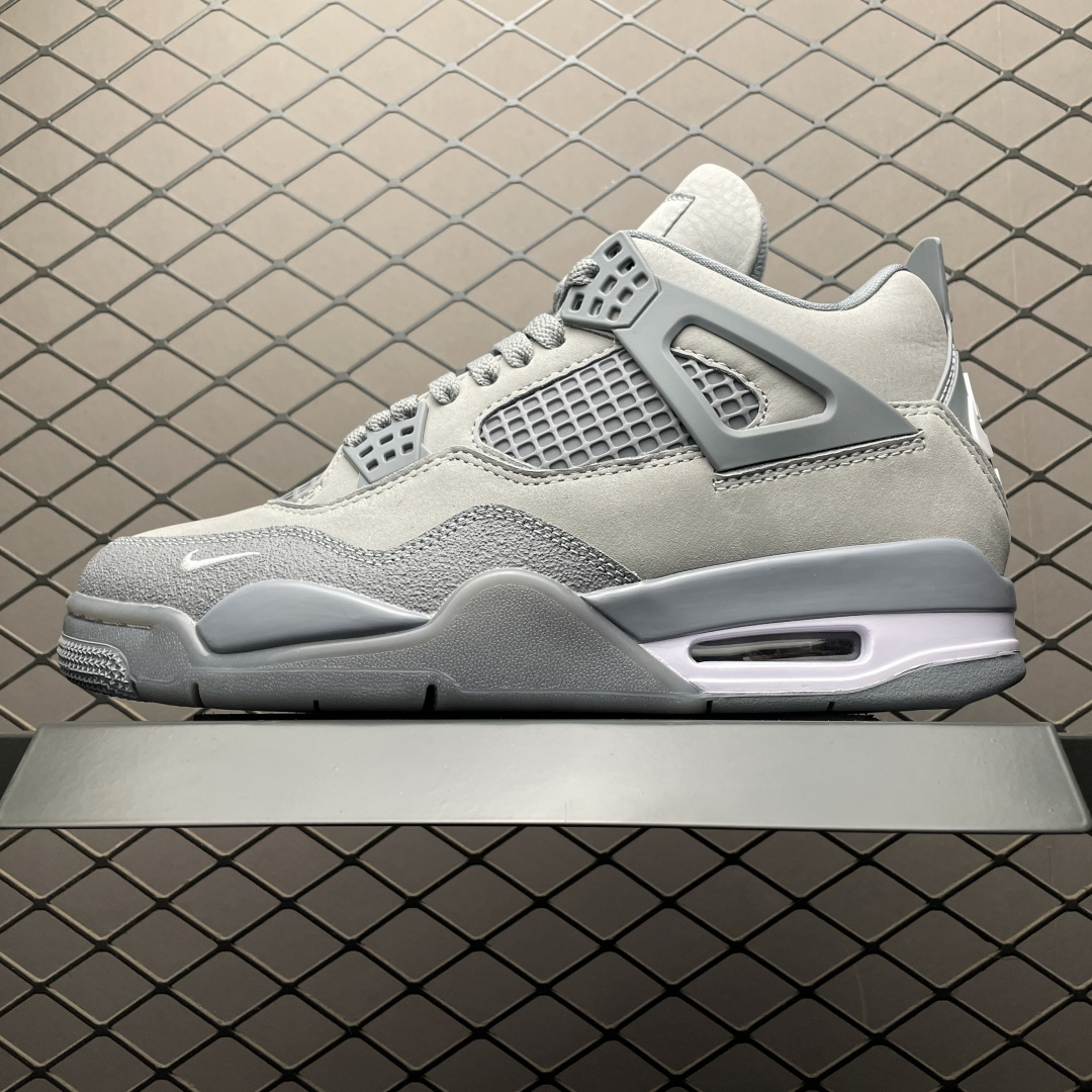 Air Jordan 4