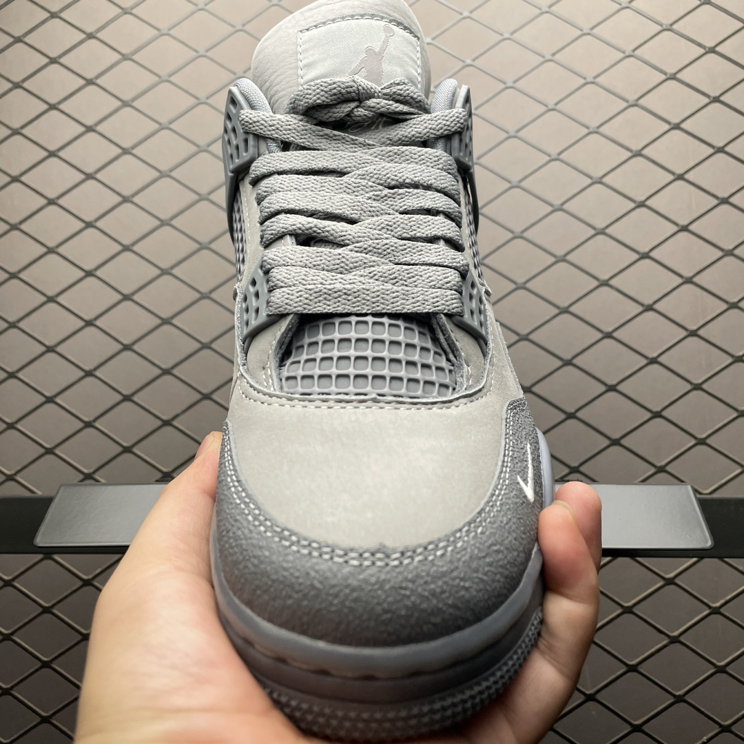 Air Jordan 4