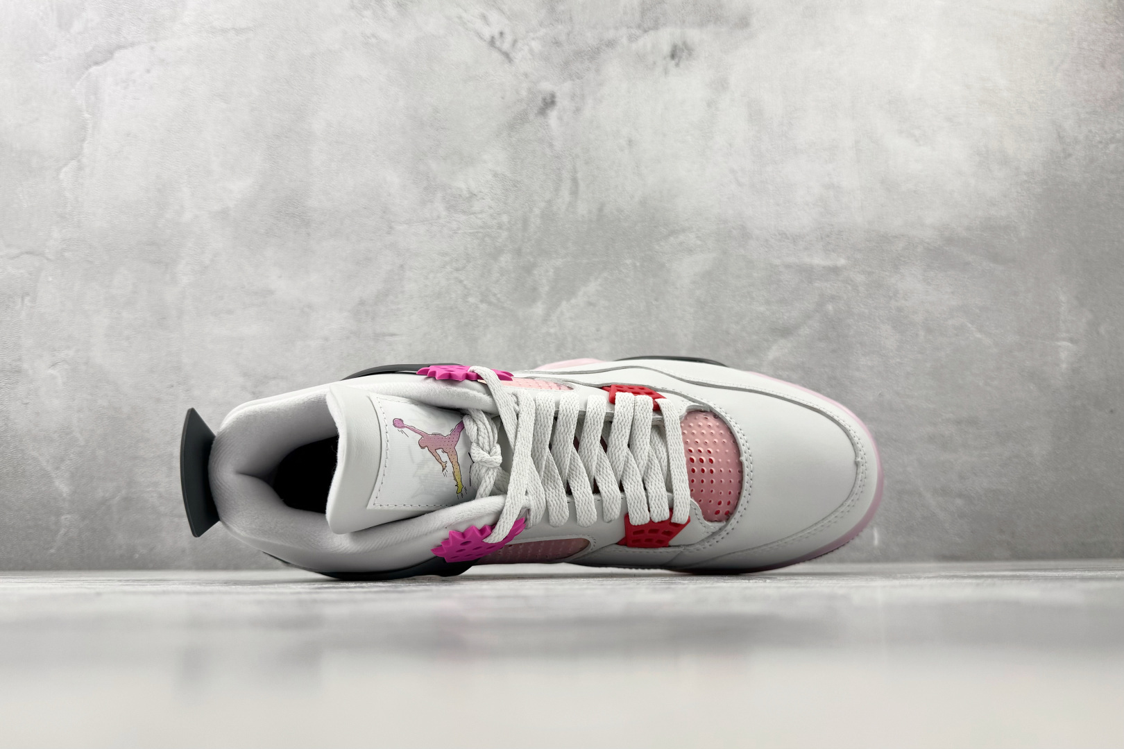 Air Jordan 4