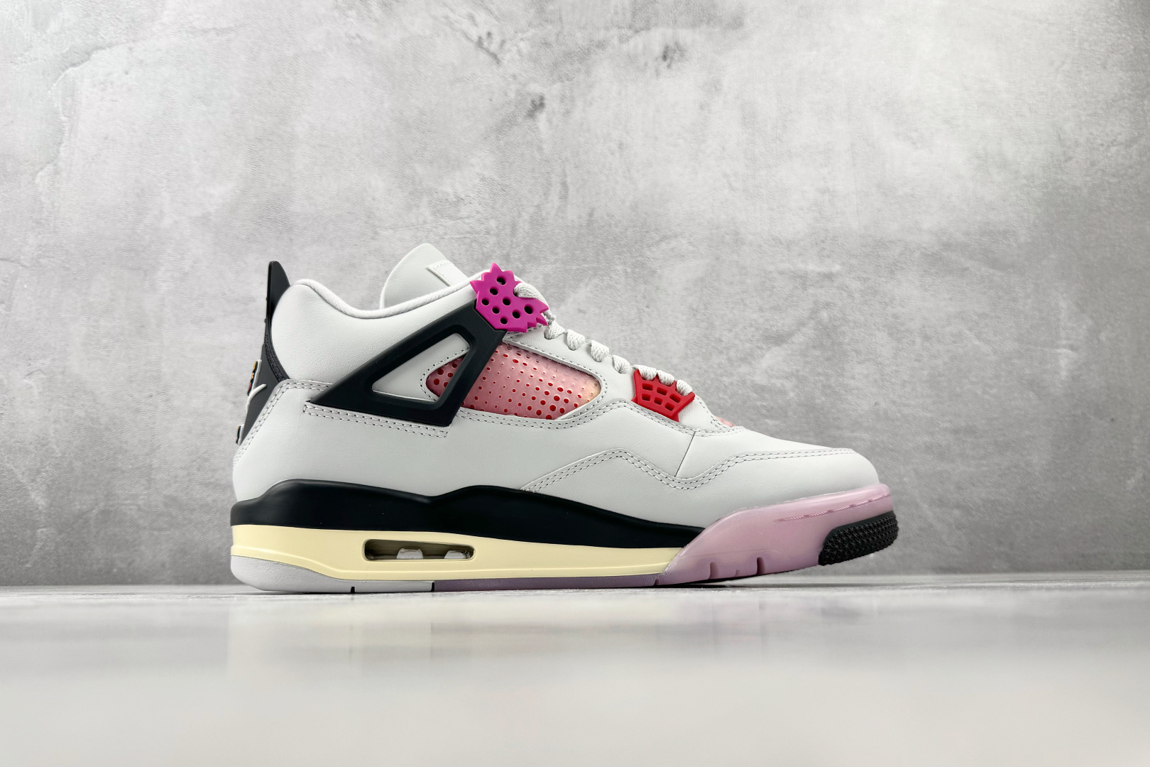 Air Jordan 4