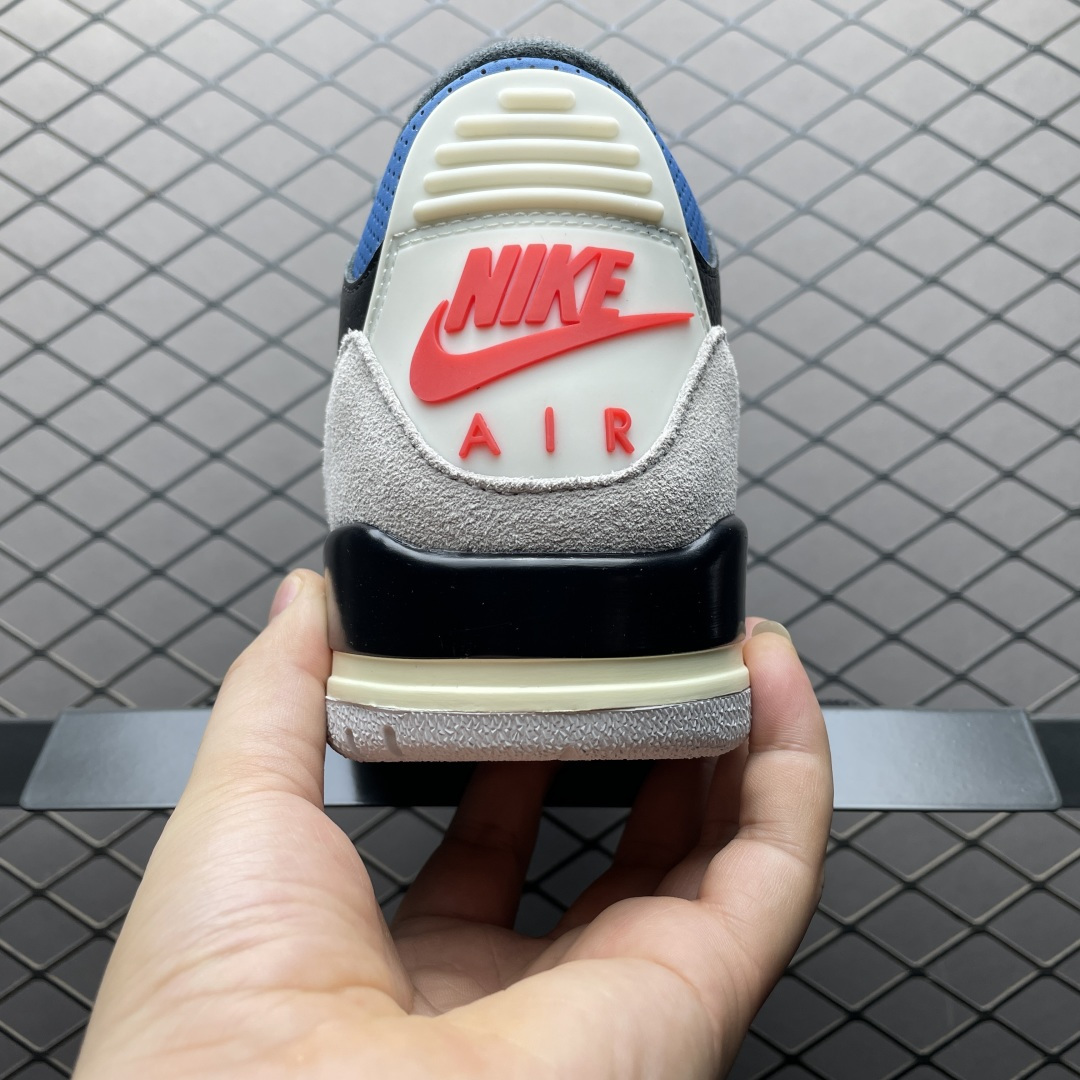 Air Jordan 4