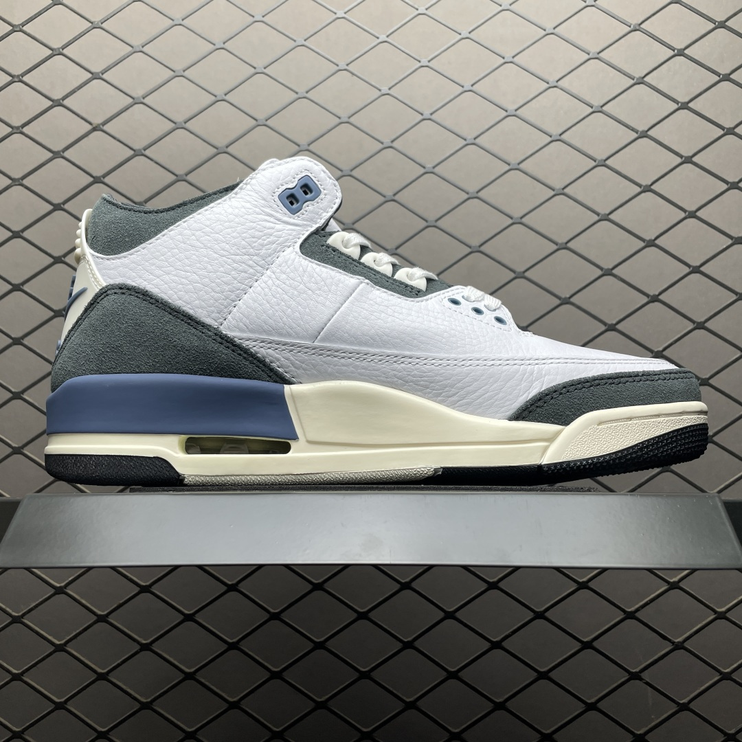 Air Jordan 4