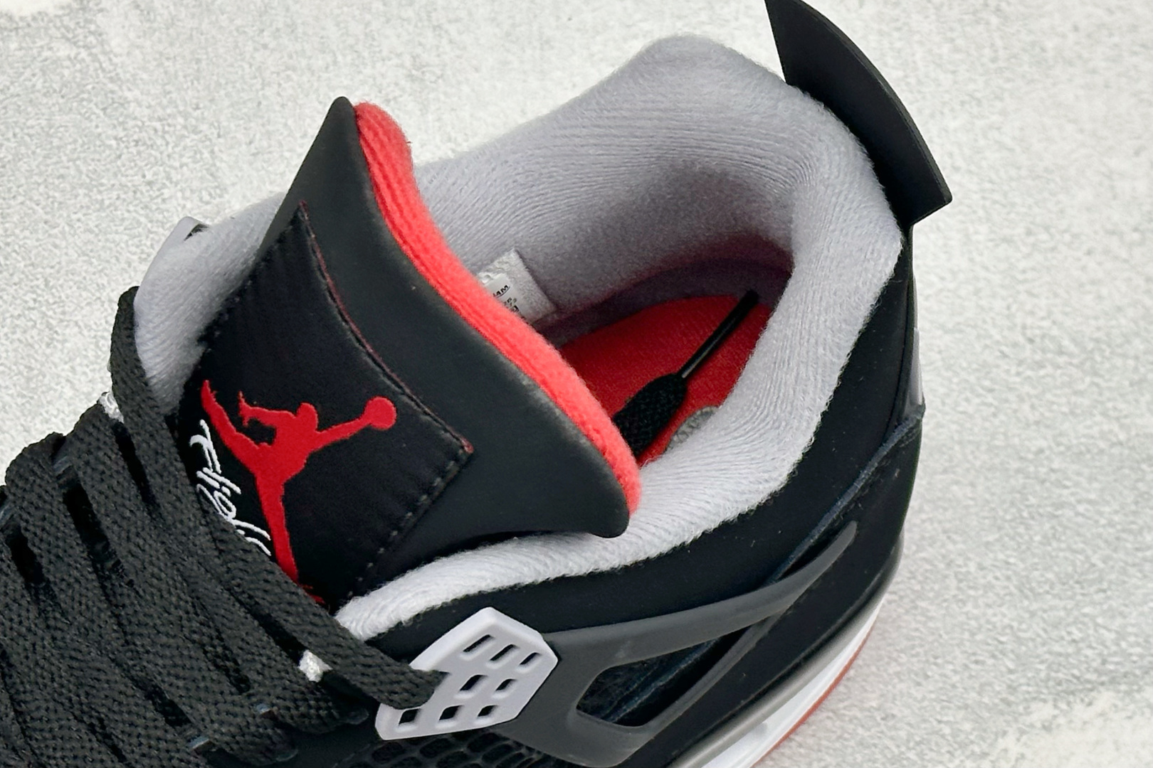 Air Jordan 4