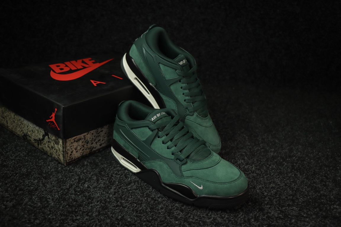 Air Jordan 4