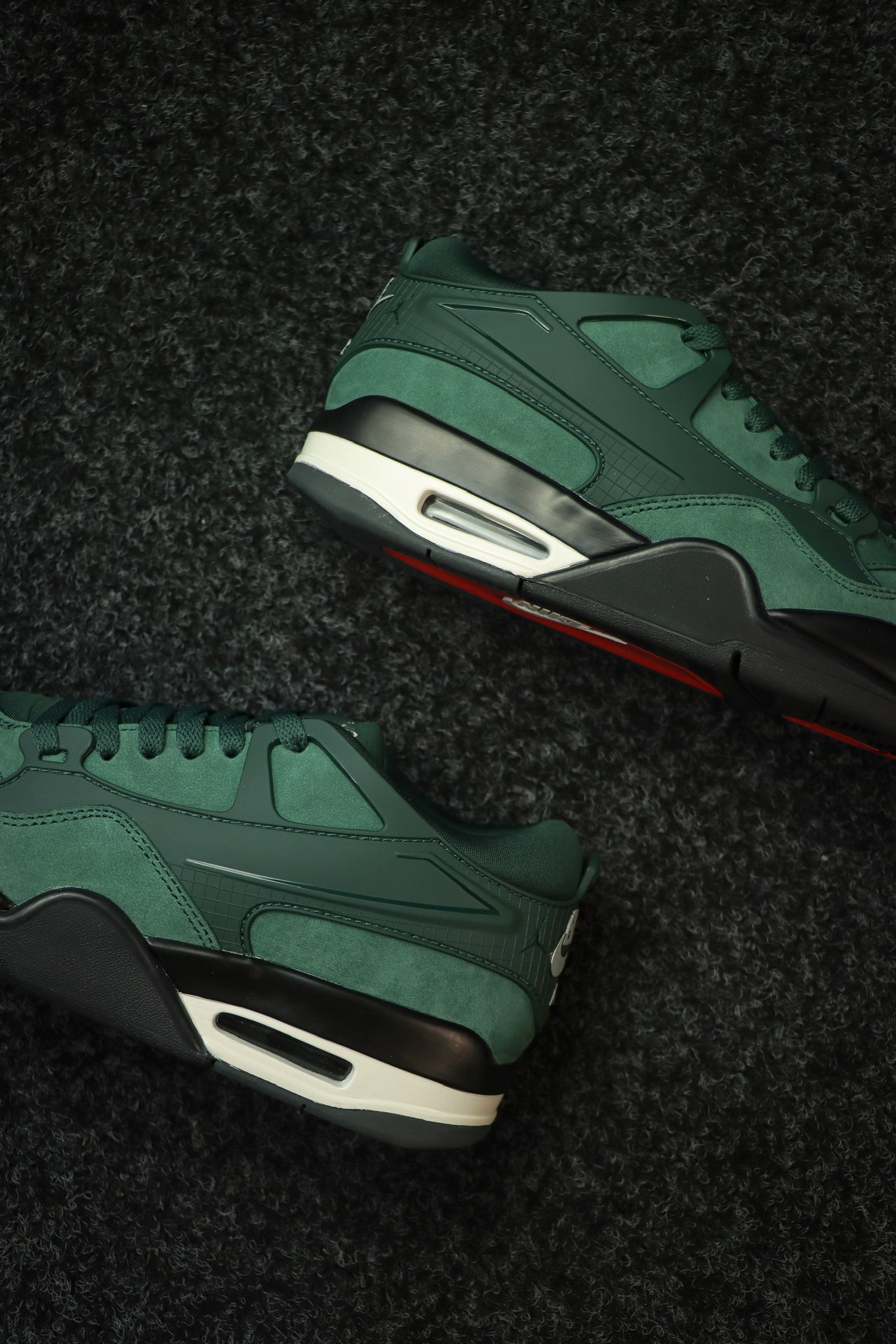 Air Jordan 4