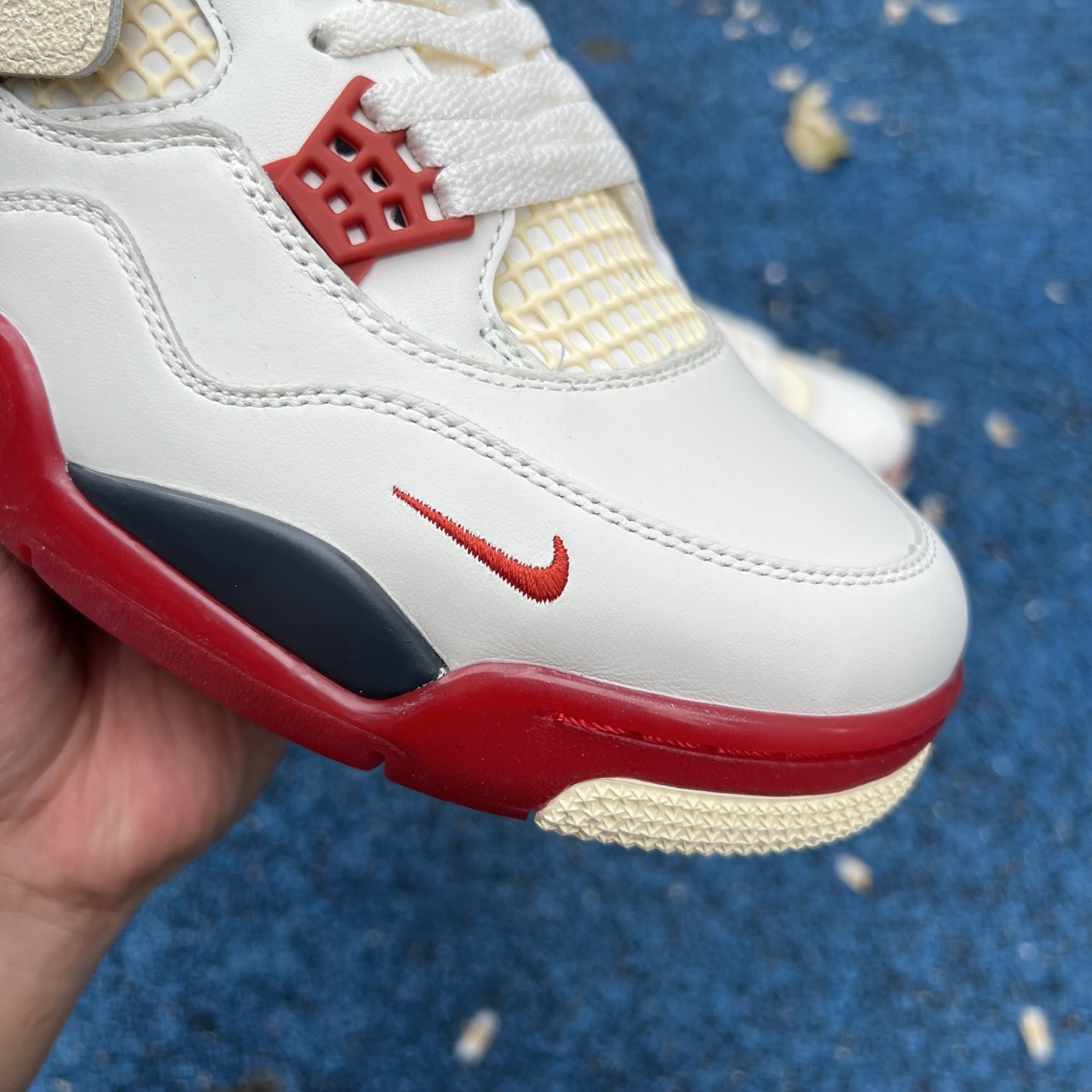 Air Jordan 4