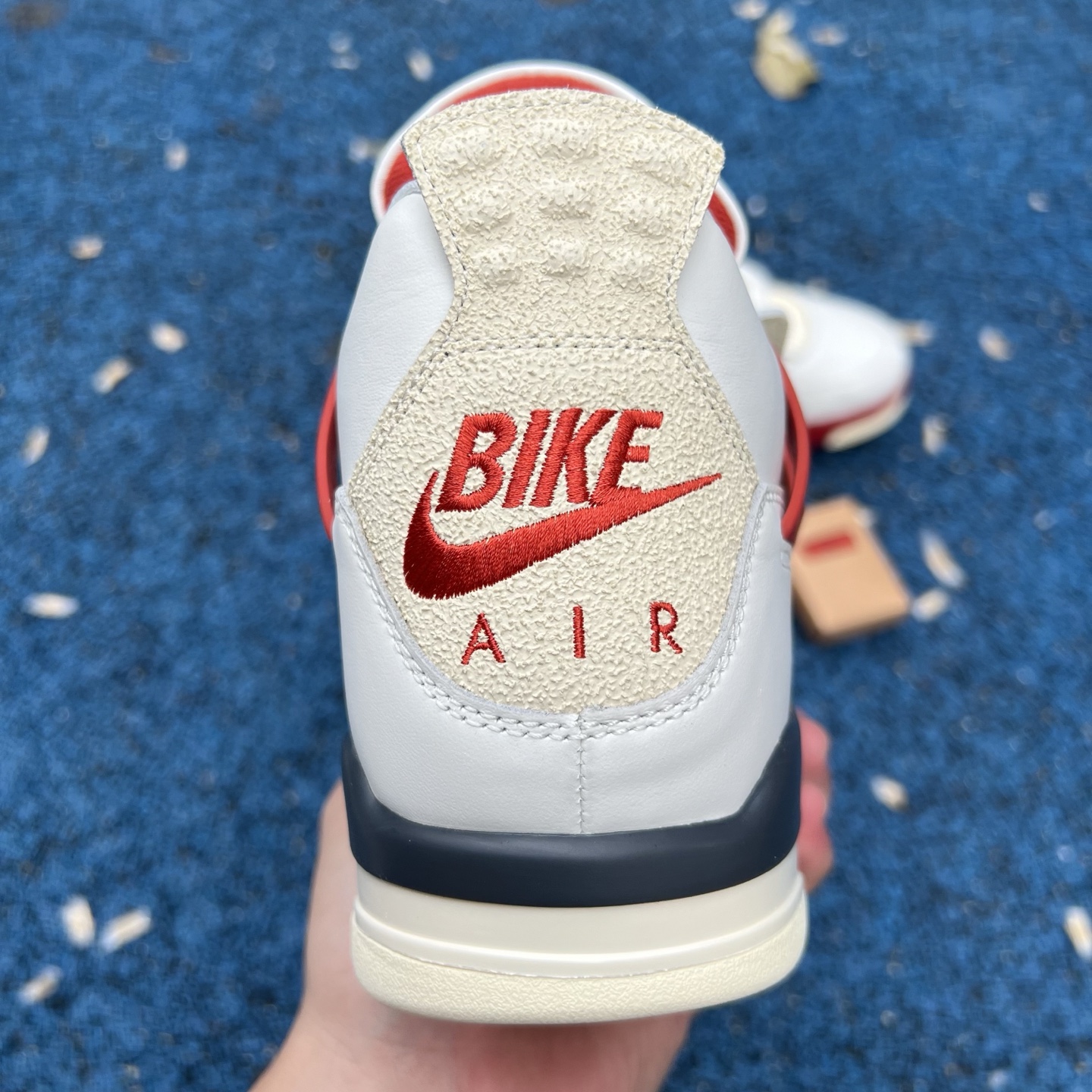 Air Jordan 4