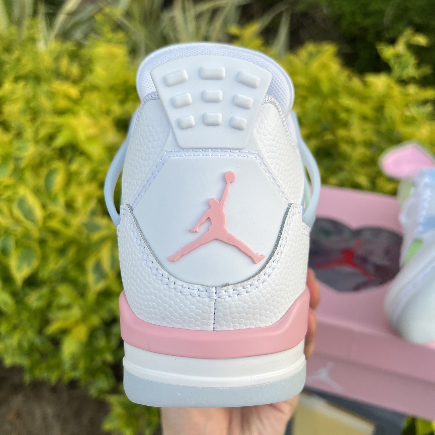 Air Jordan 4