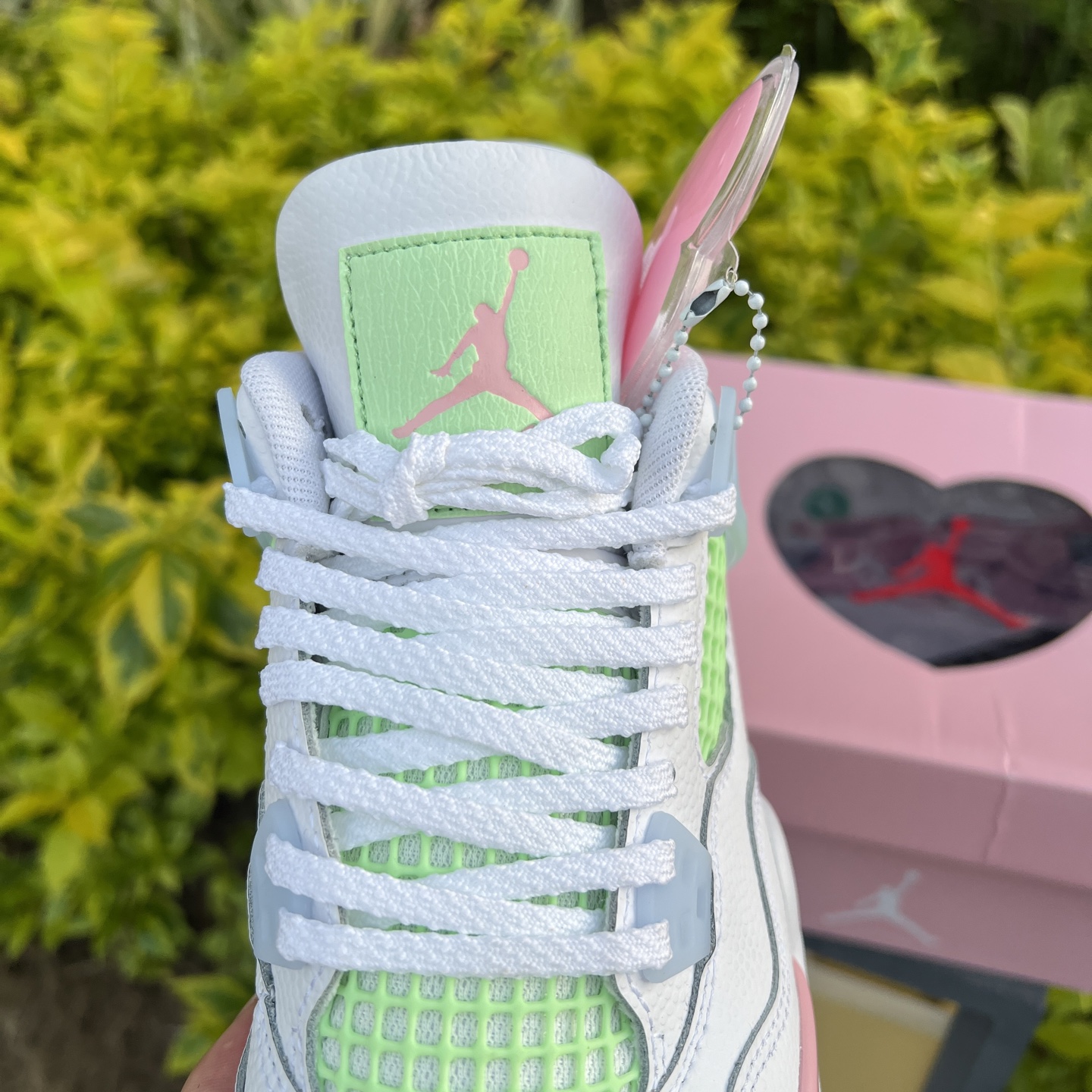 Air Jordan 4