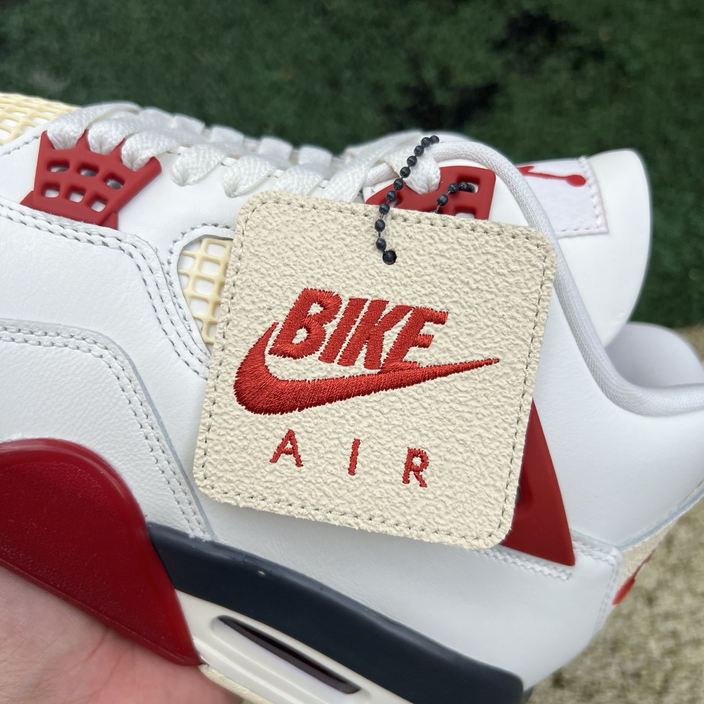 Air Jordan 4
