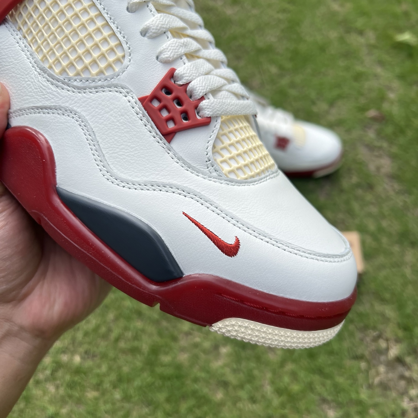 Air Jordan 4