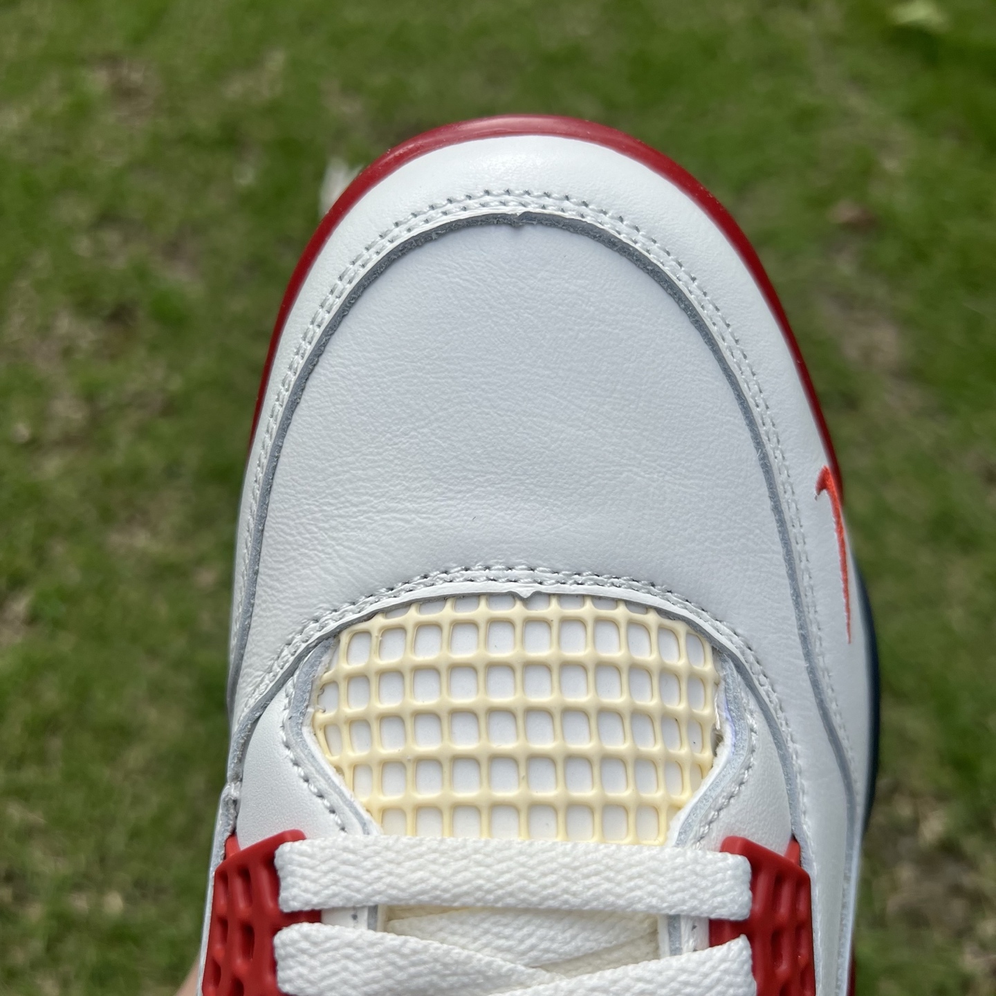 Air Jordan 4