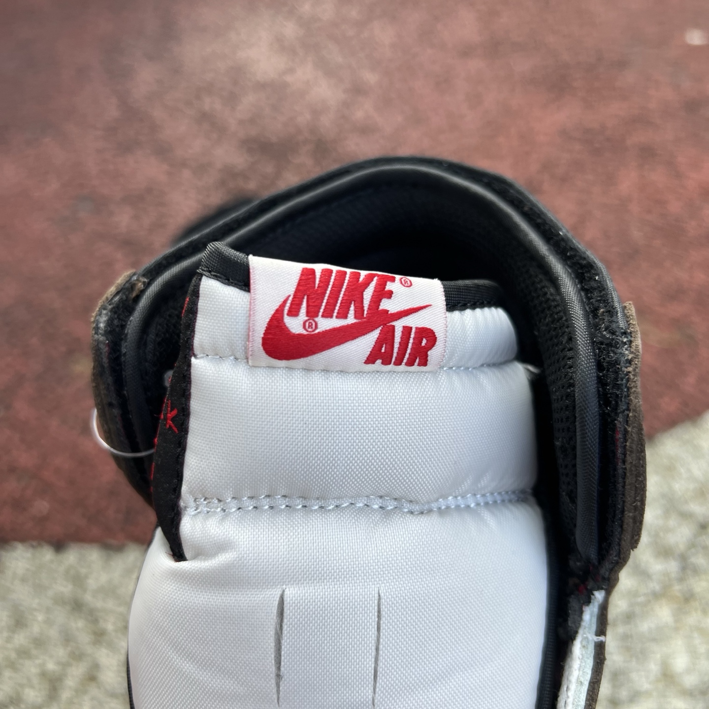 Air Jordan 4