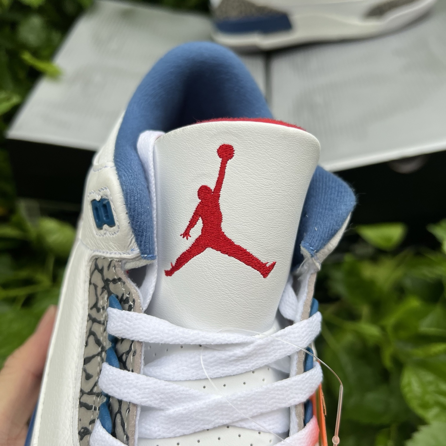 Air Jordan 4