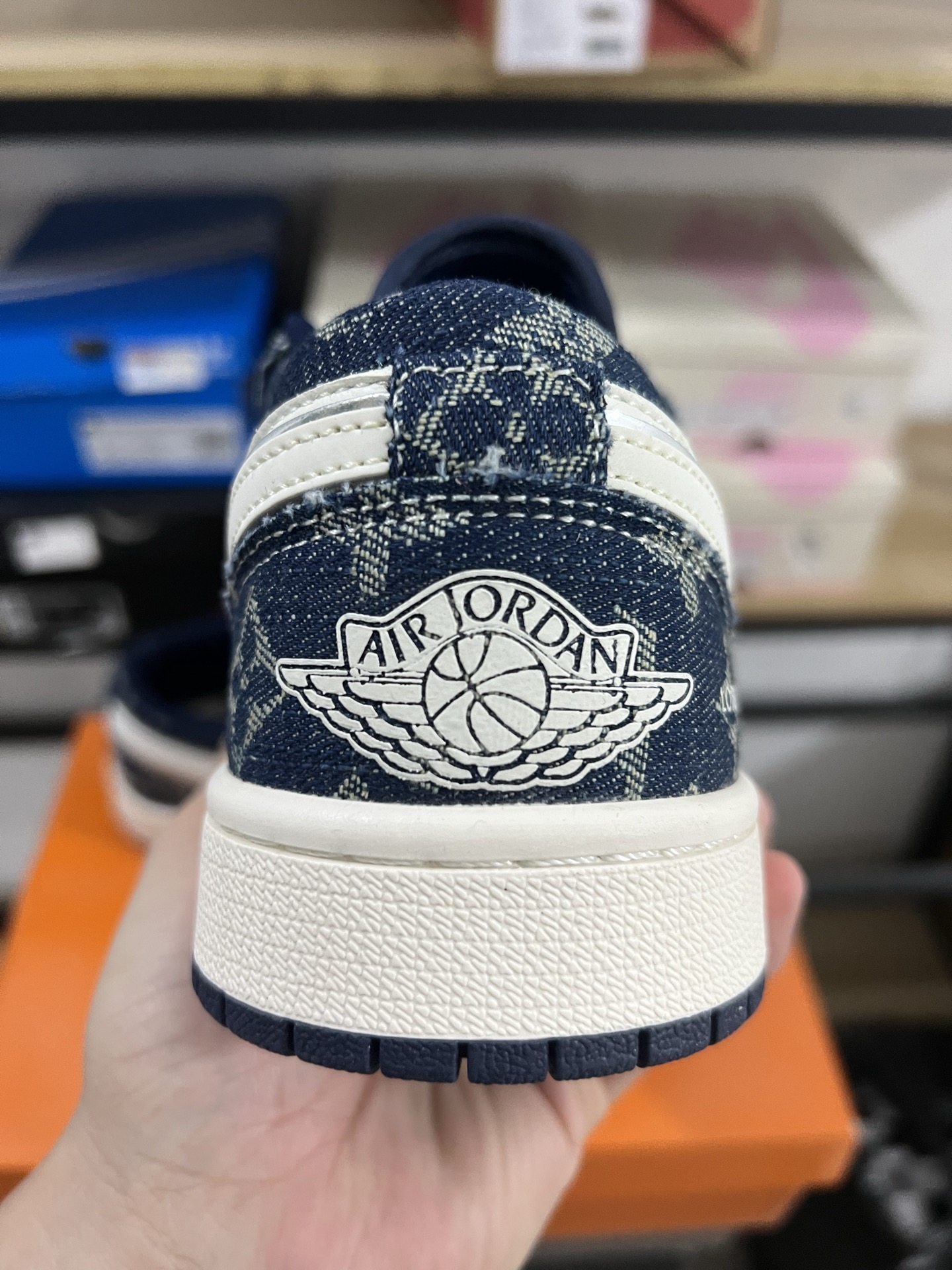 Air Jordan 4