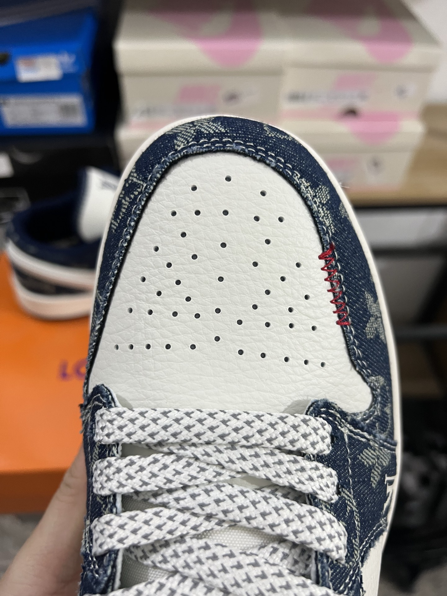 Air Jordan 4