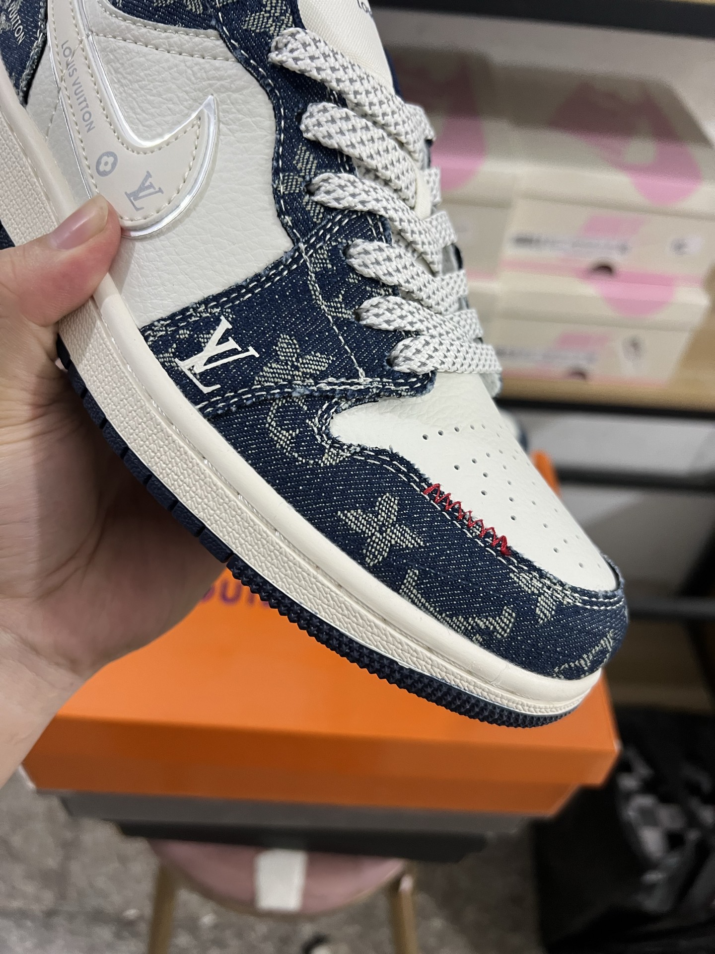 Air Jordan 4