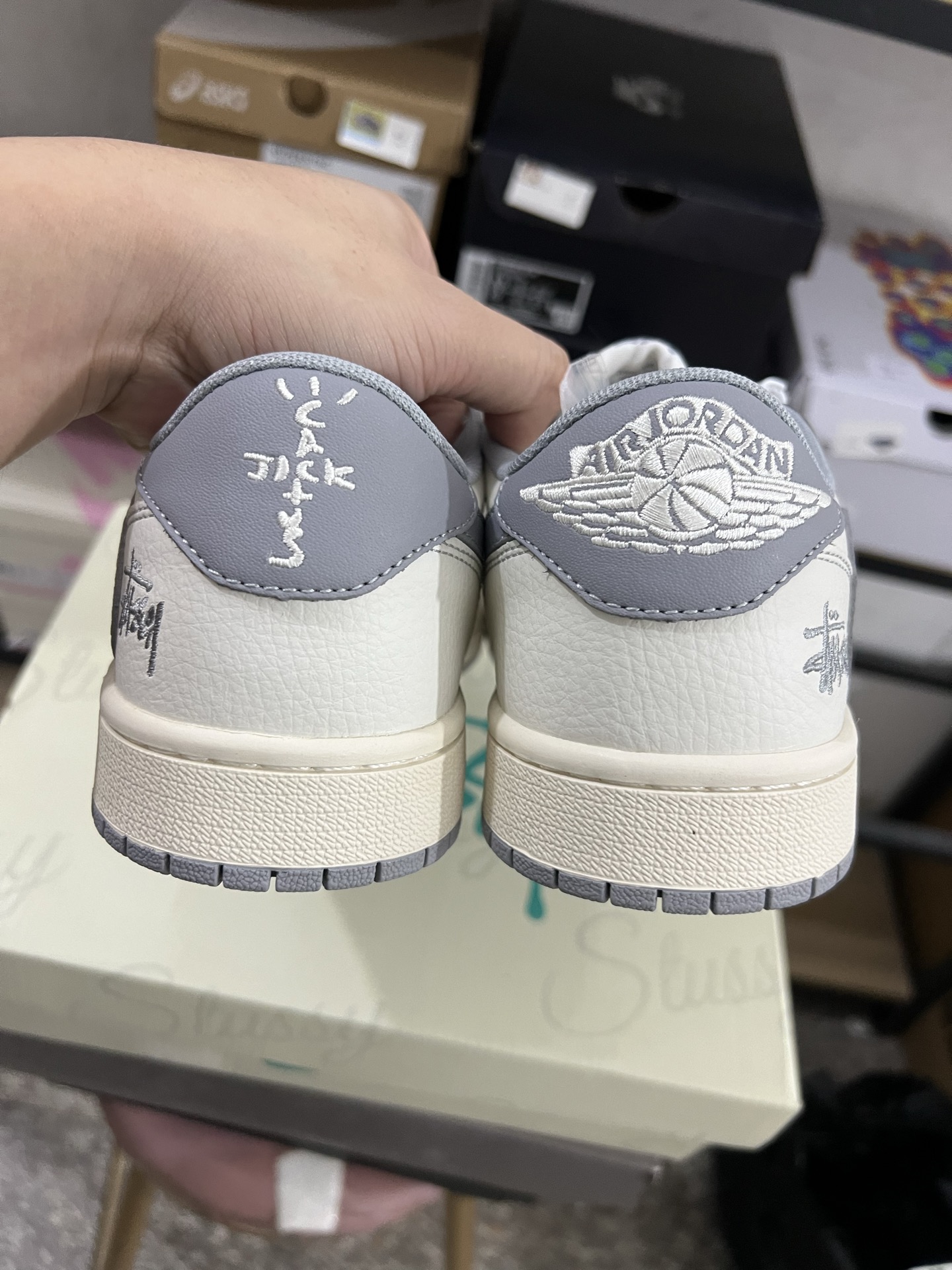Air Jordan 4