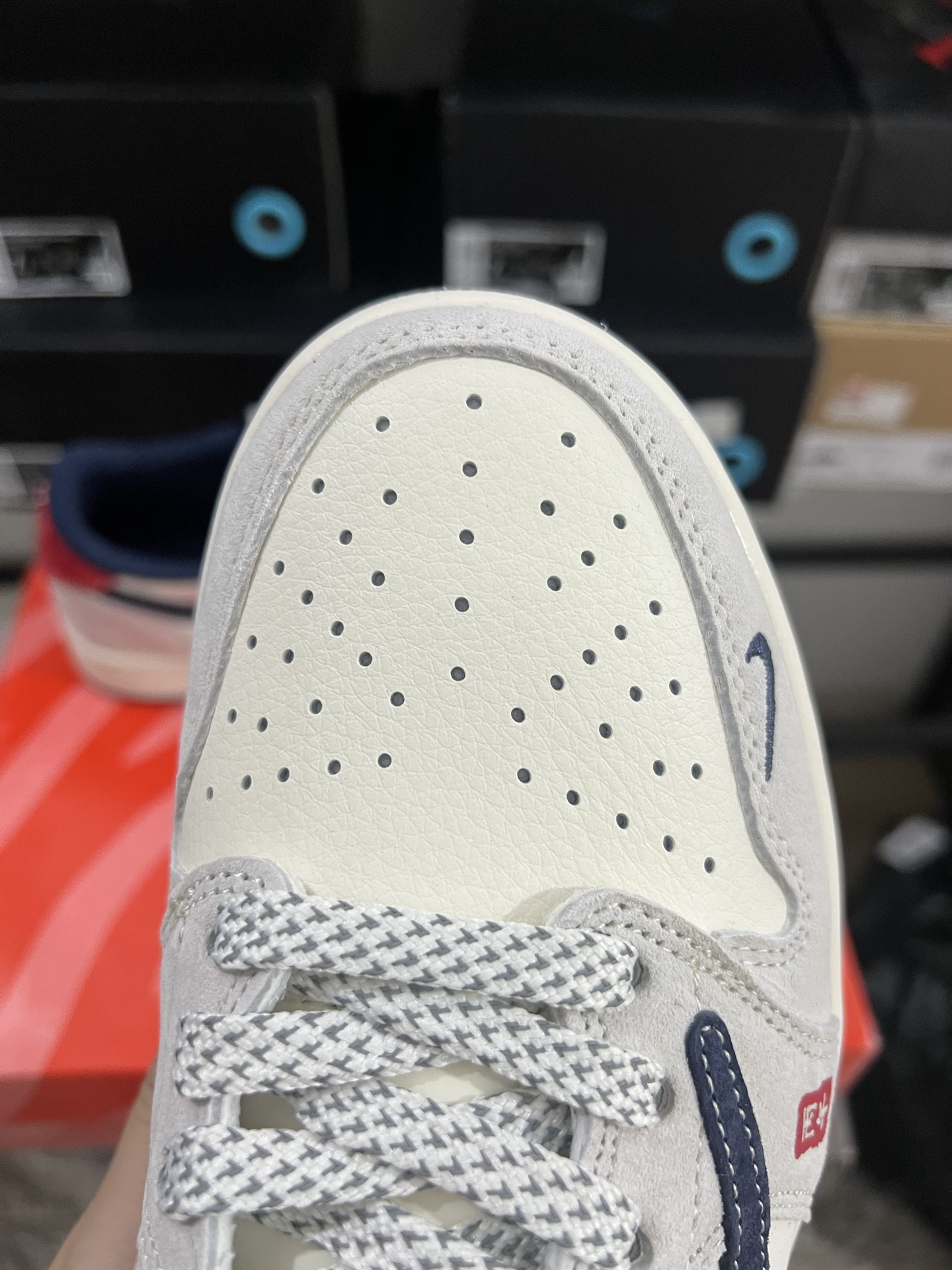 Air Jordan 4