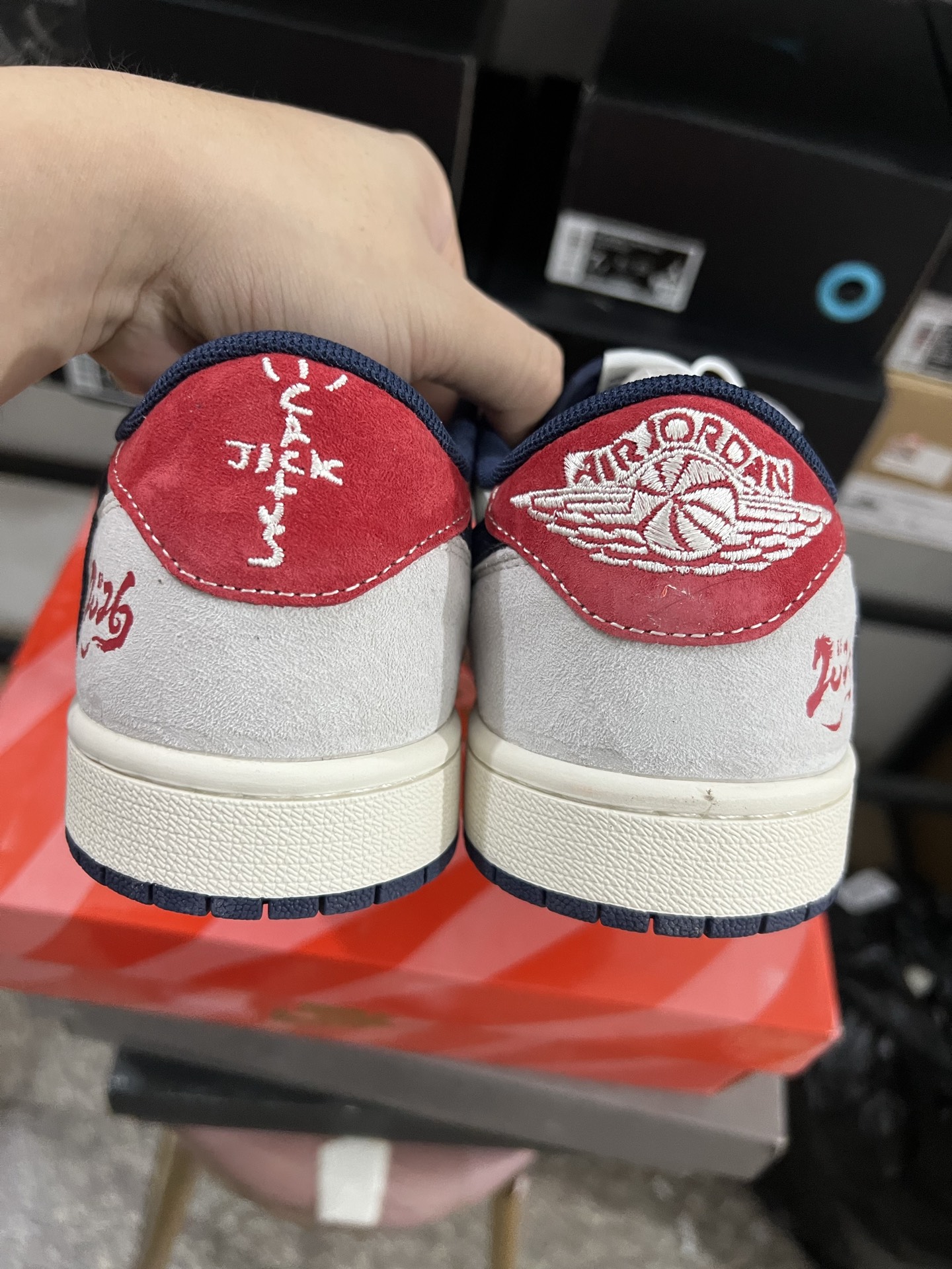 Air Jordan 4