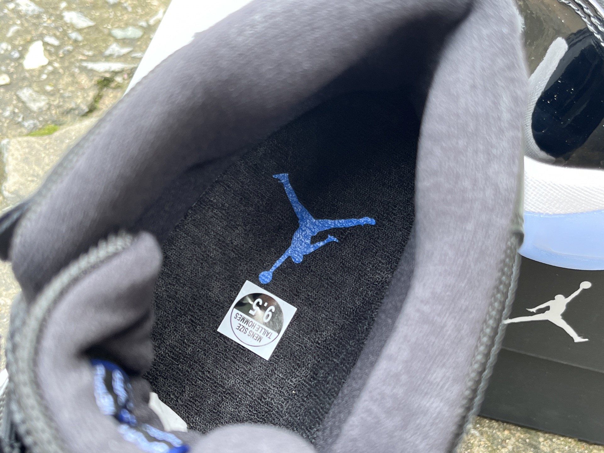Air Jordan 4