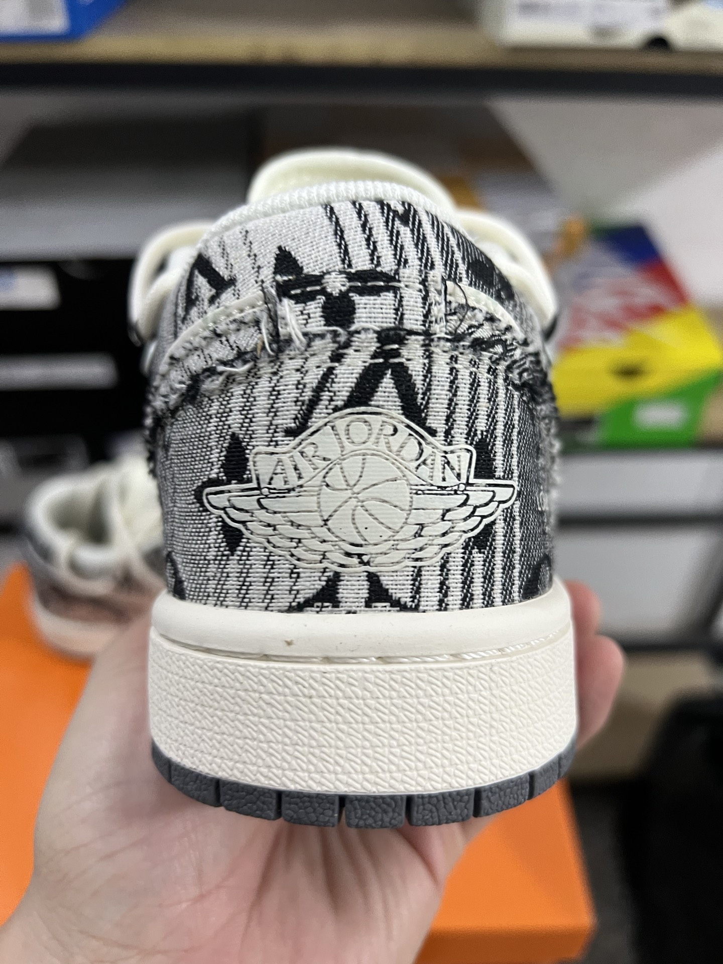 Air Jordan 4