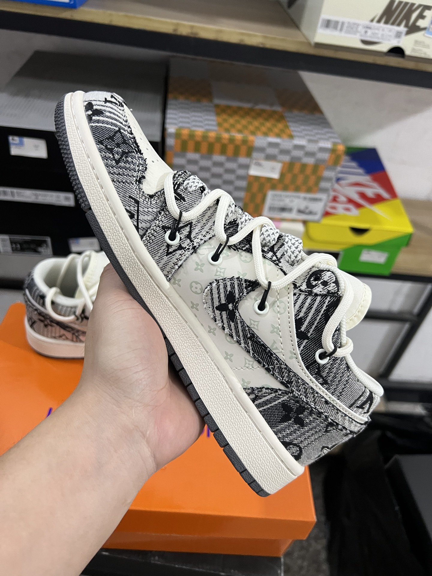 Air Jordan 4
