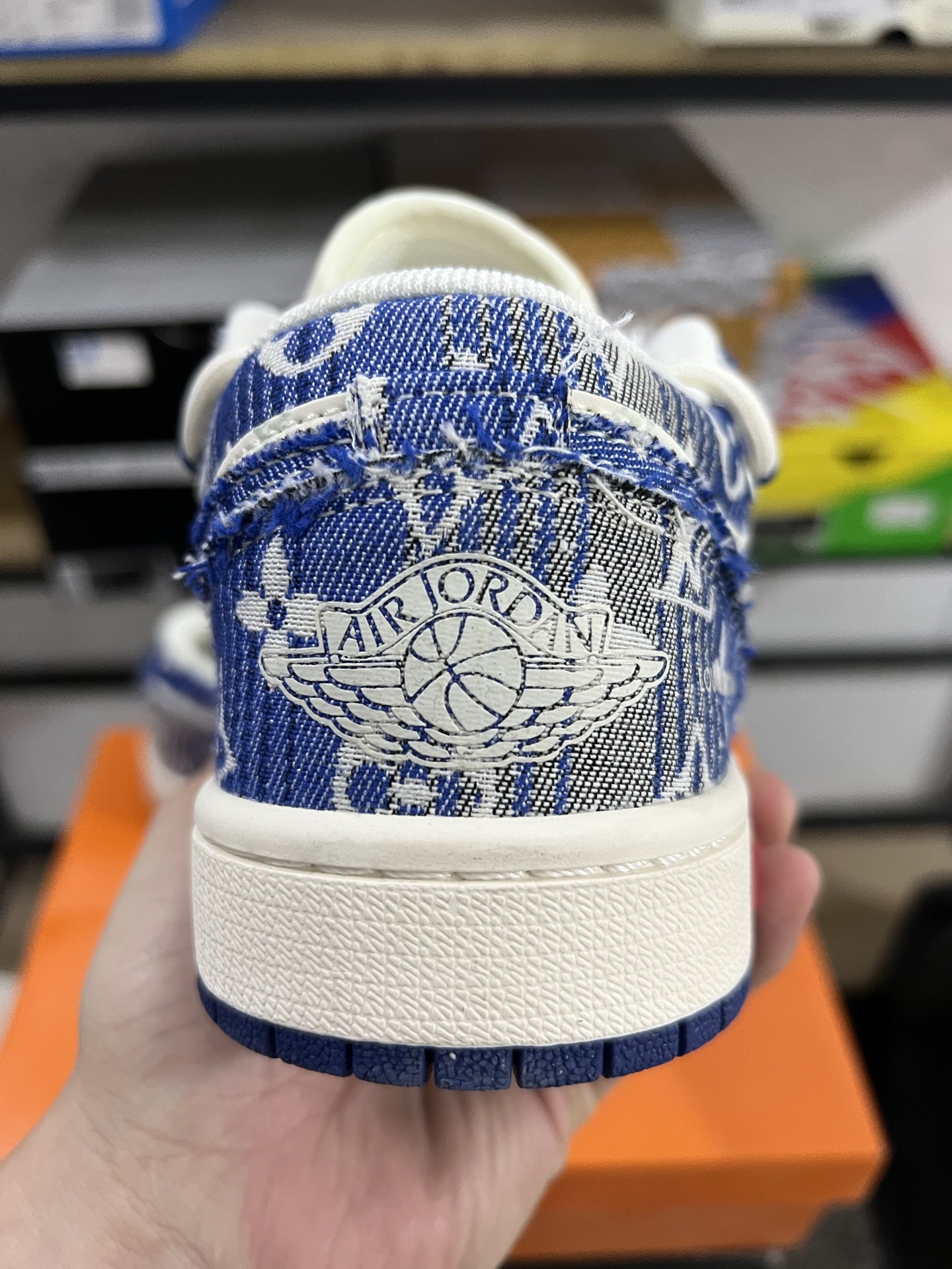 Air Jordan 4