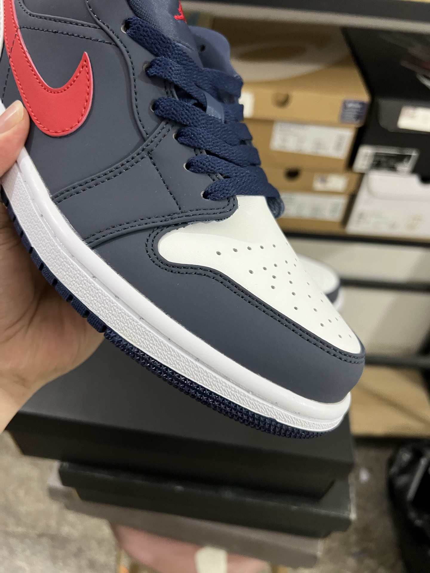 Air Jordan 4