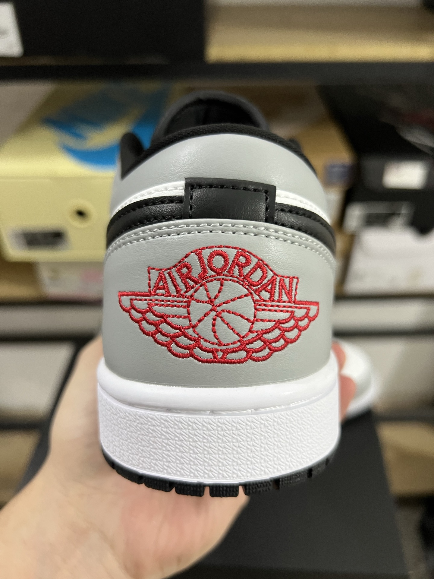Air Jordan 4