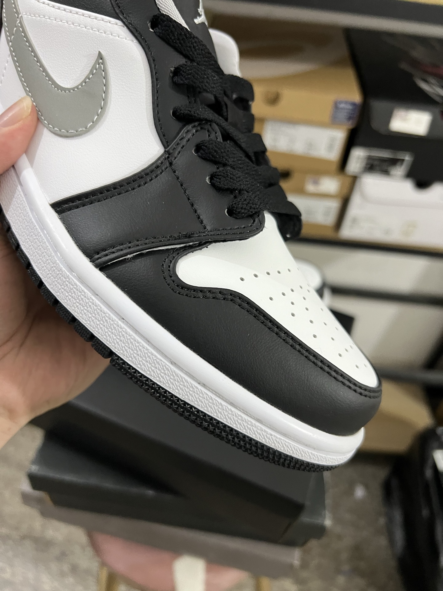 Air Jordan 4