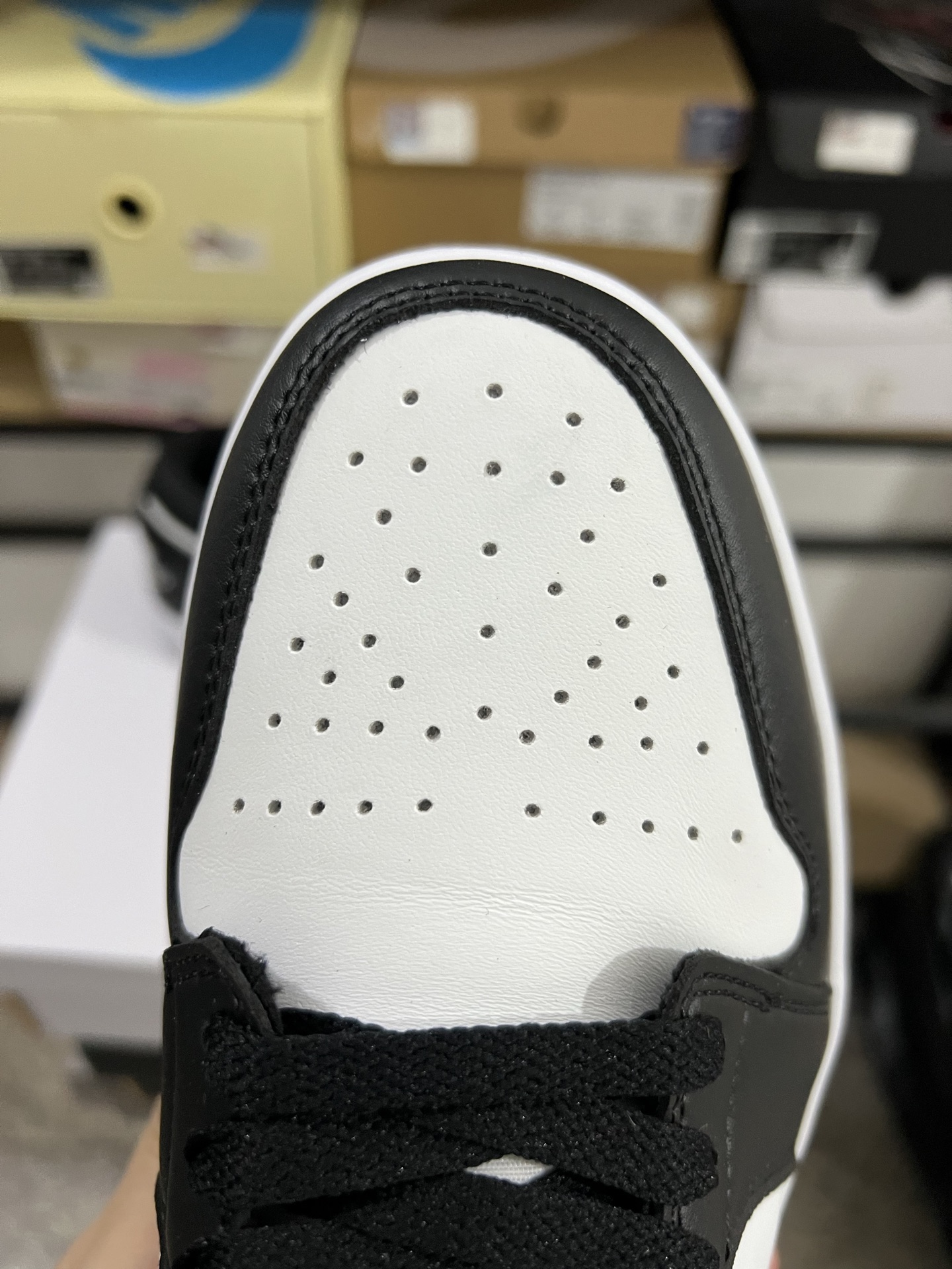 Air Jordan 4