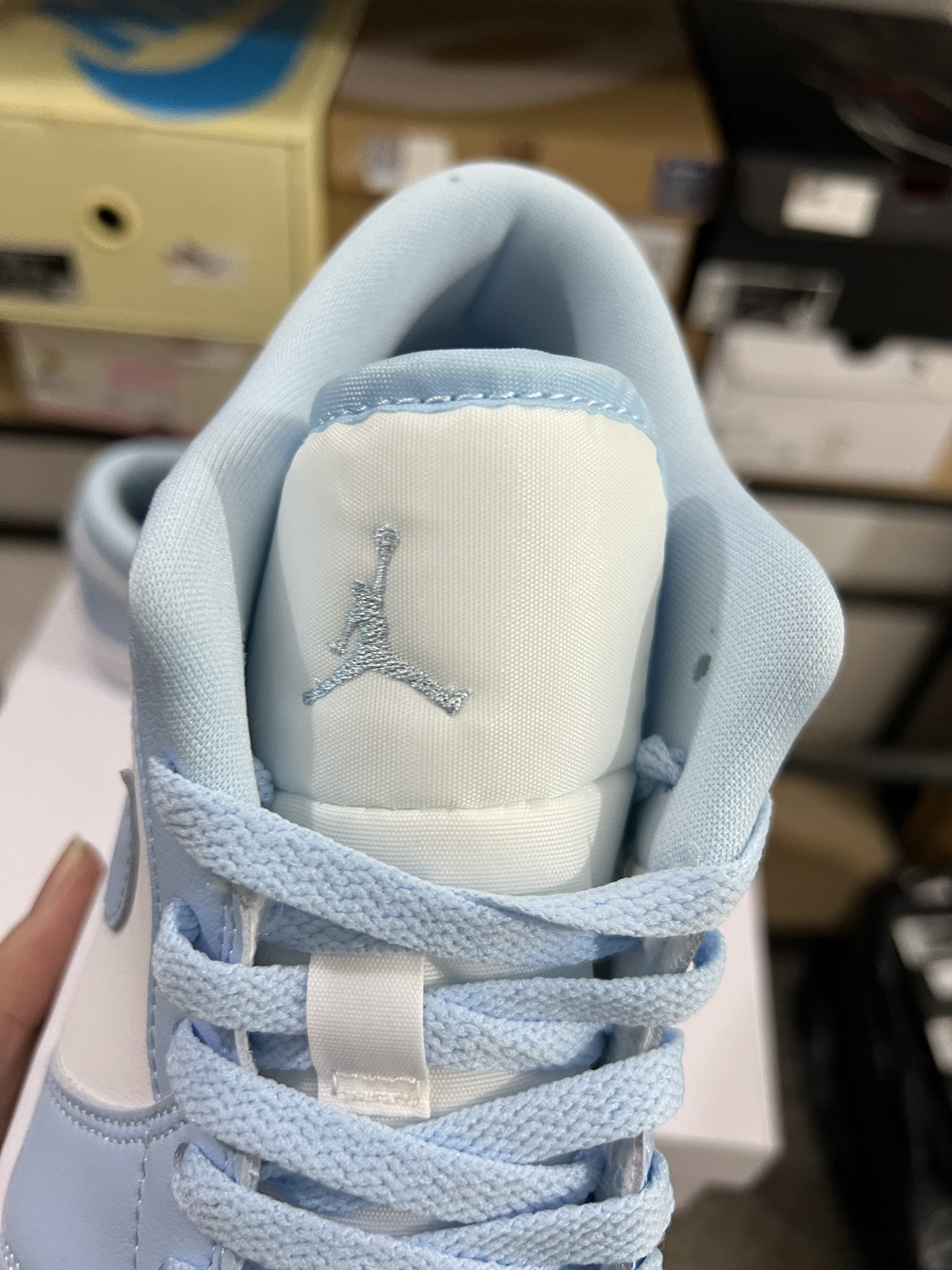 Air Jordan 4