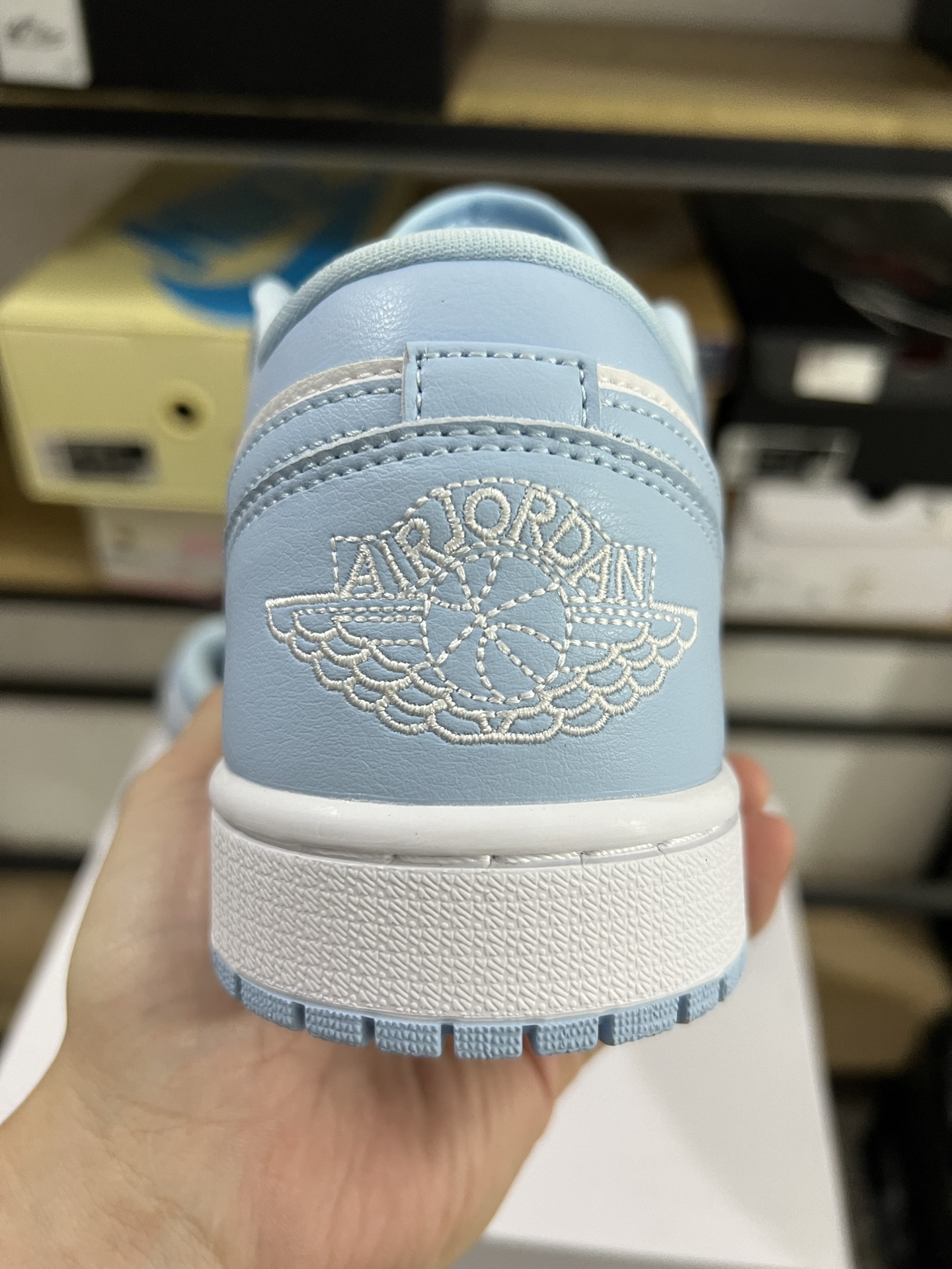 Air Jordan 4