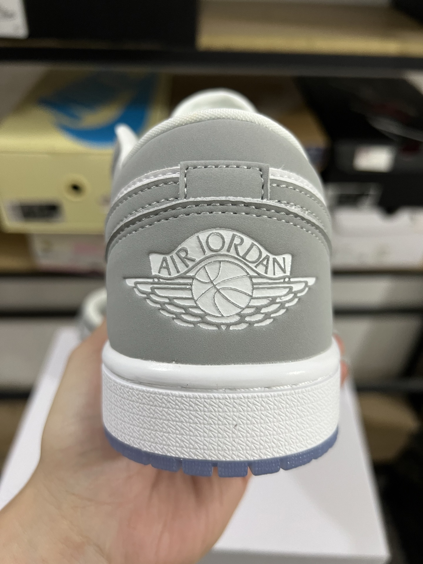 Air Jordan 4