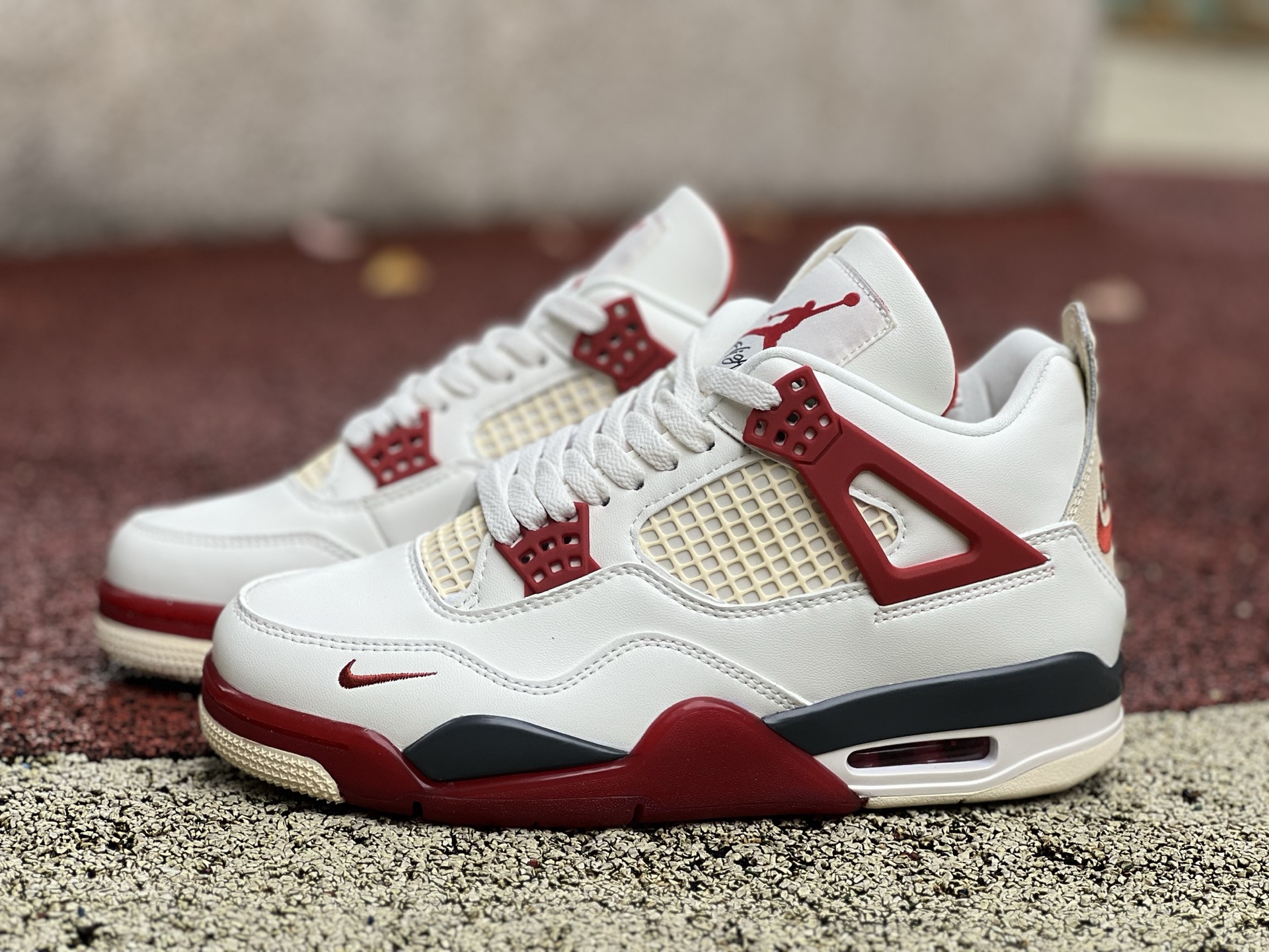Air Jordan 4