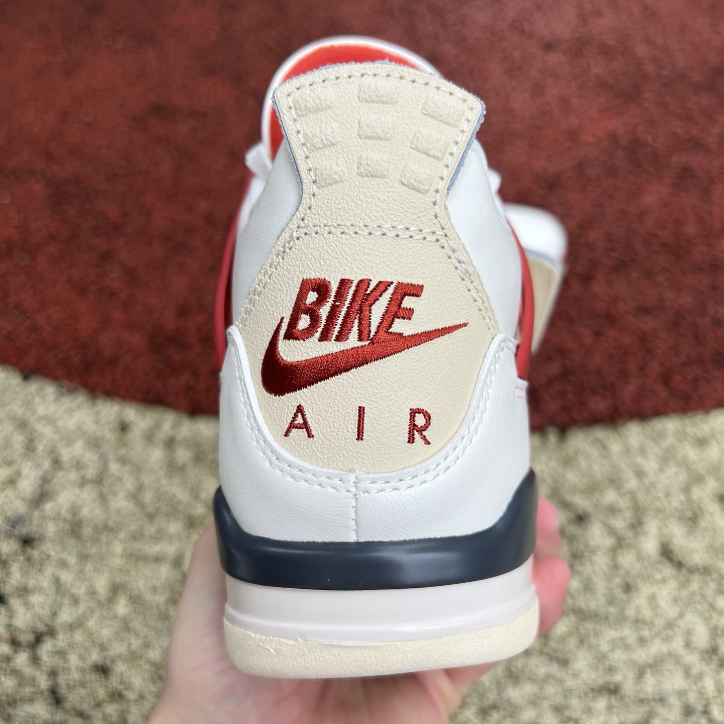 Air Jordan 4