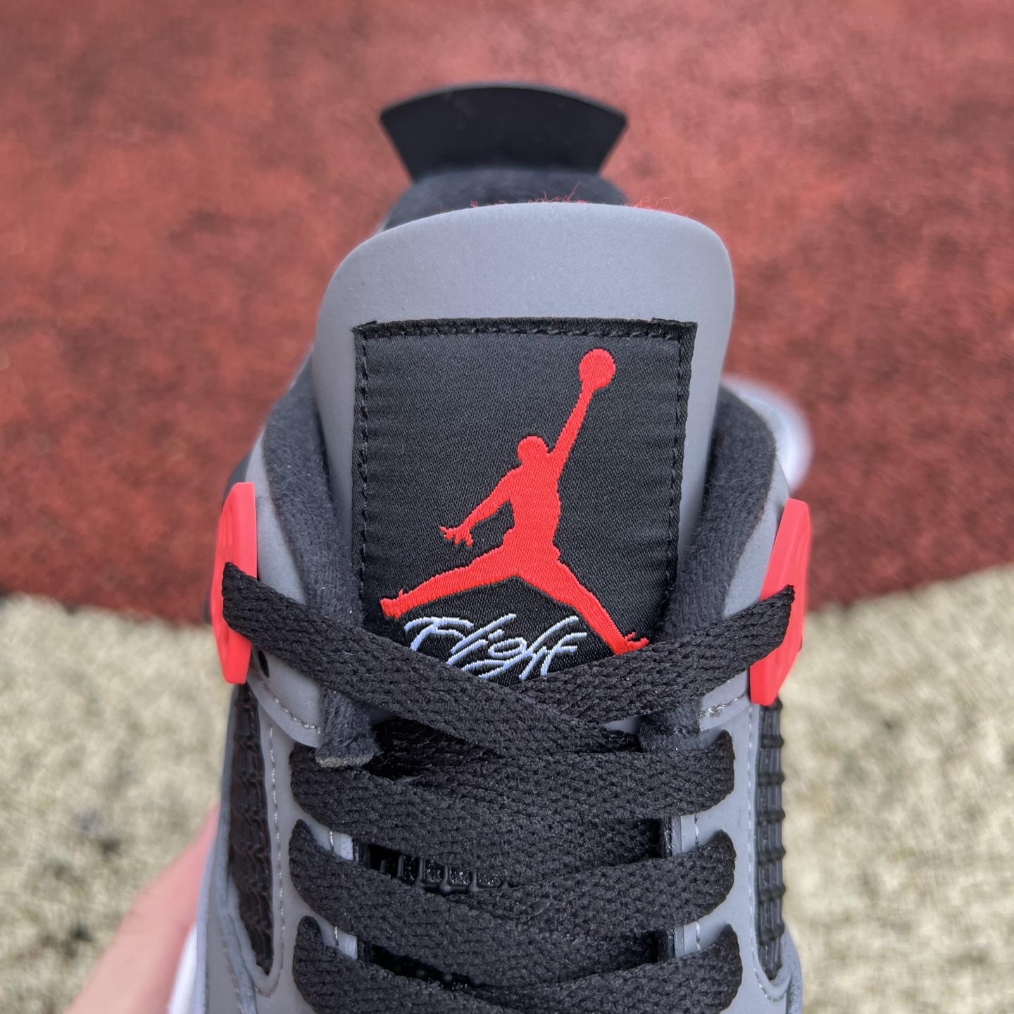 Air Jordan 4