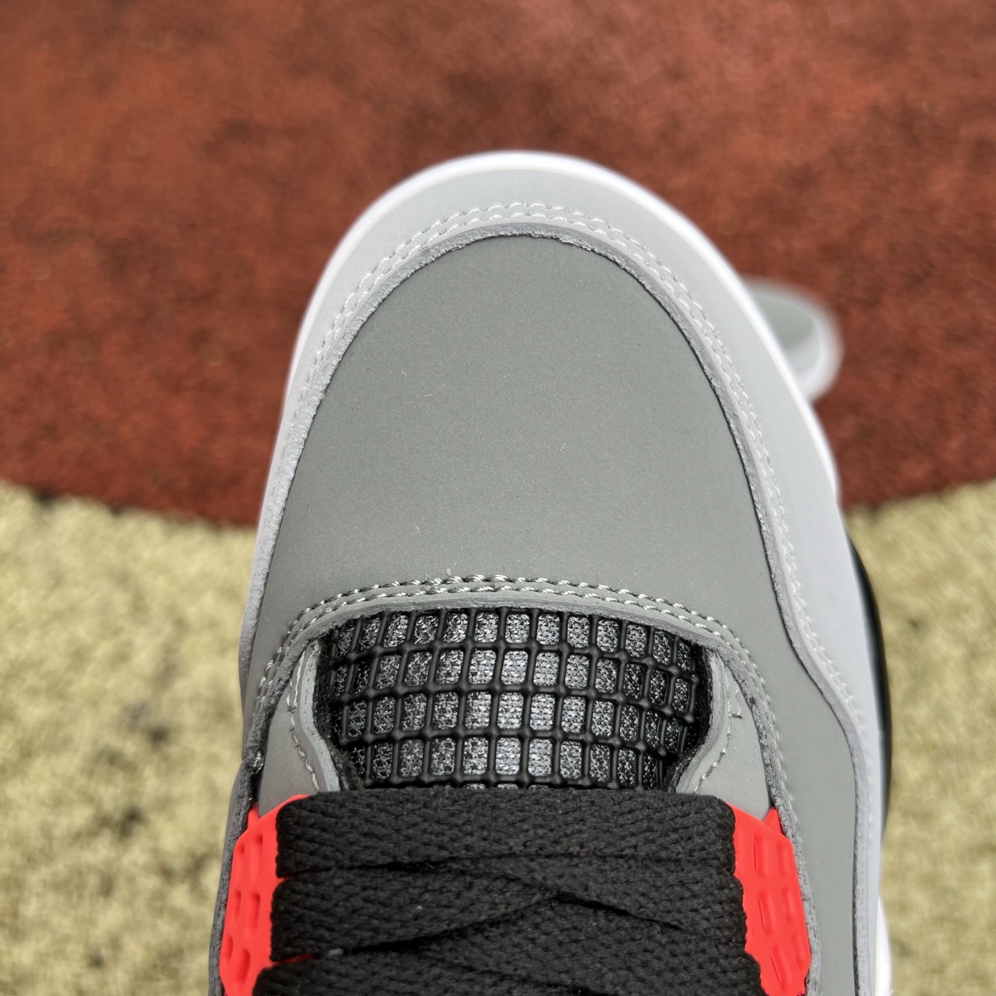 Air Jordan 4