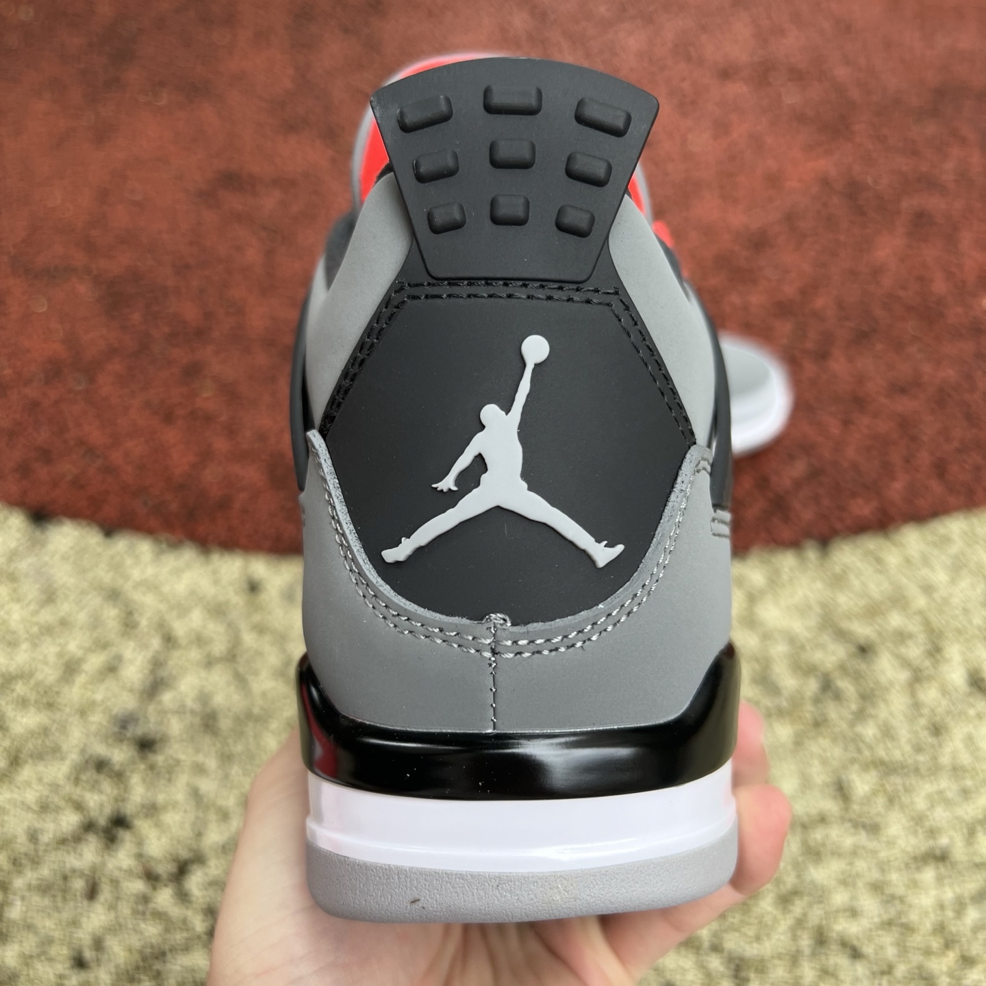 Air Jordan 4