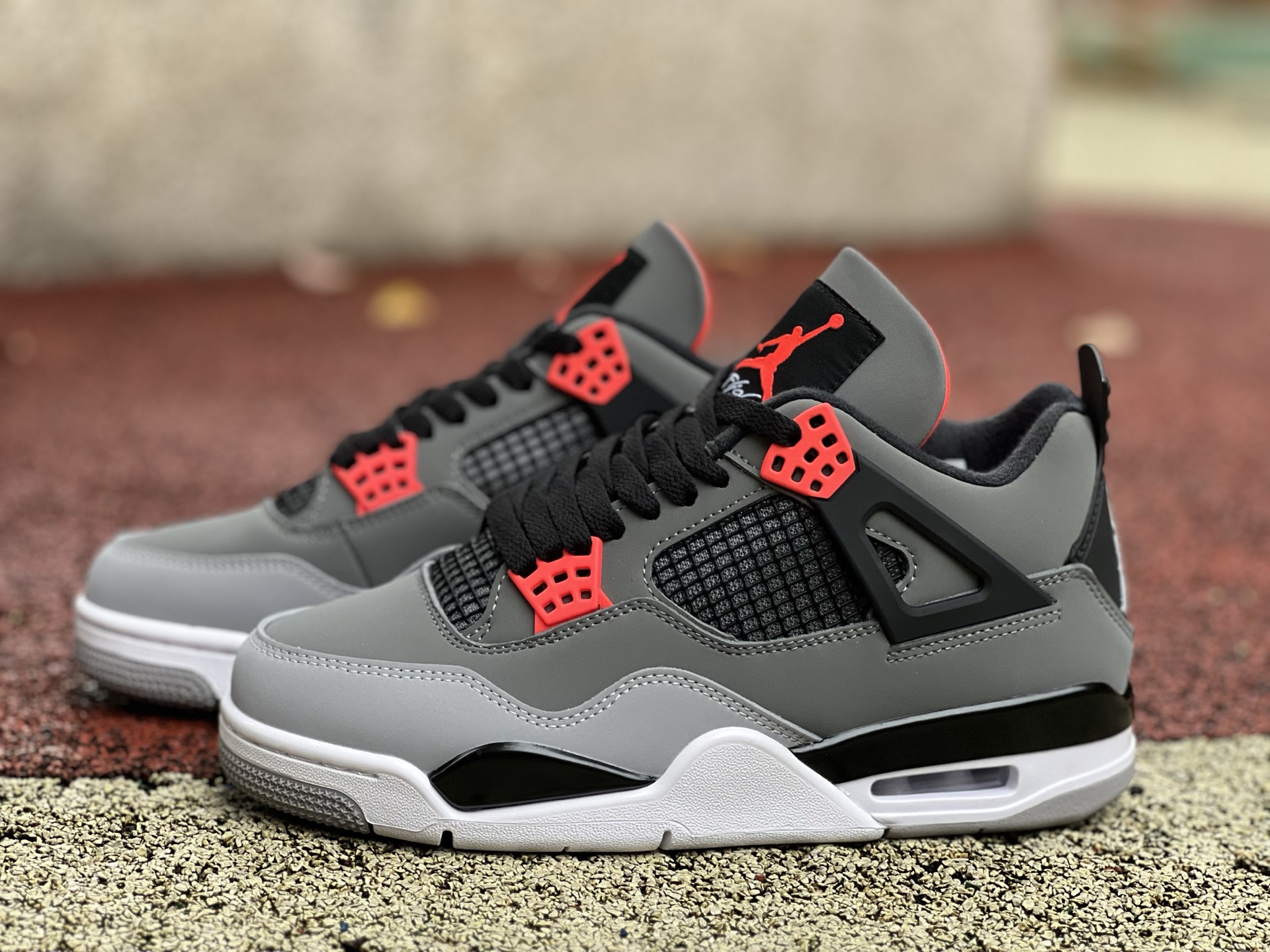 Air Jordan 4