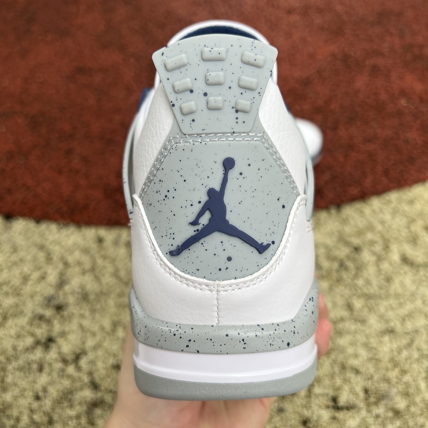 Air Jordan 4