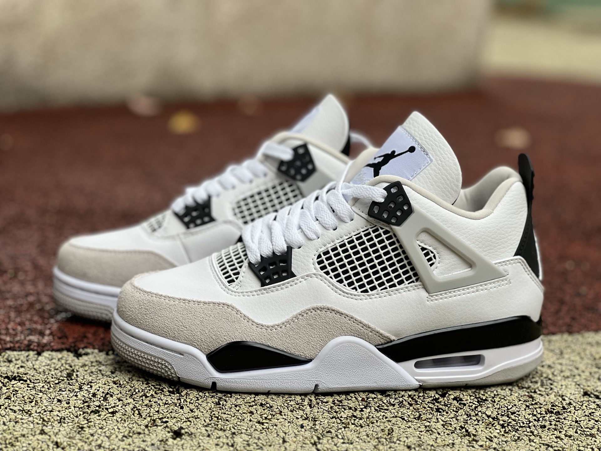 Air Jordan 4