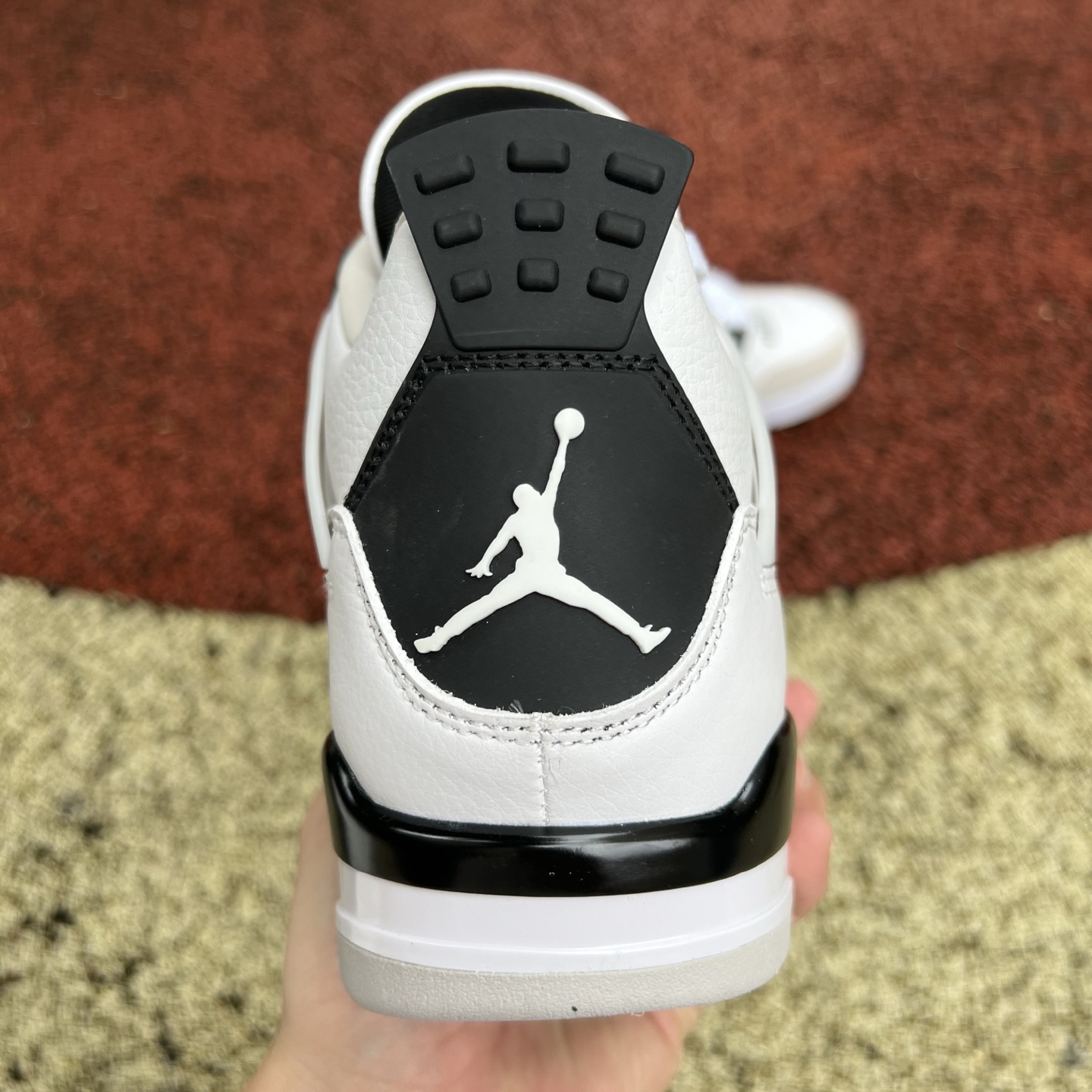 Air Jordan 4